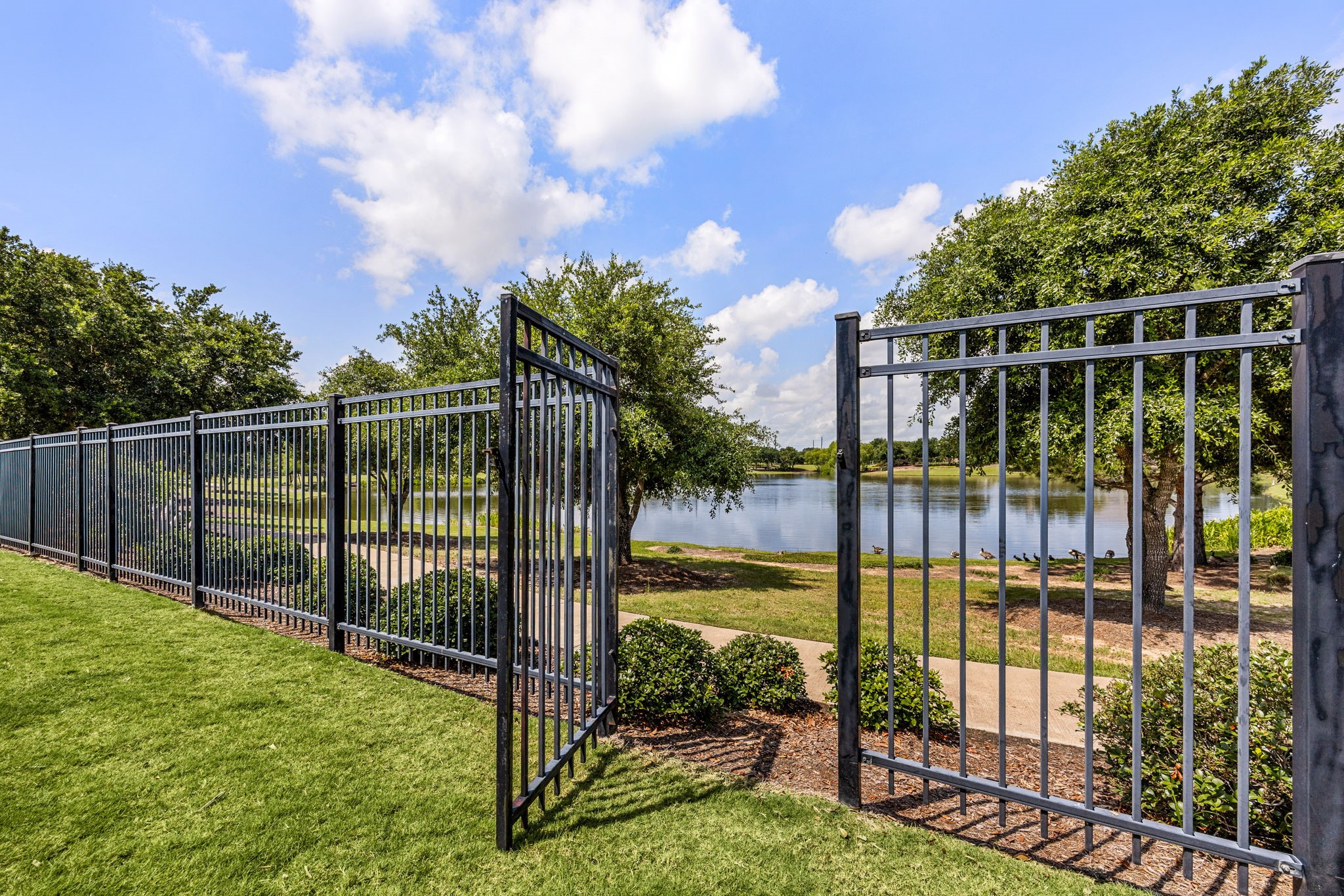 7046 N Savannah Run Property Photo 45