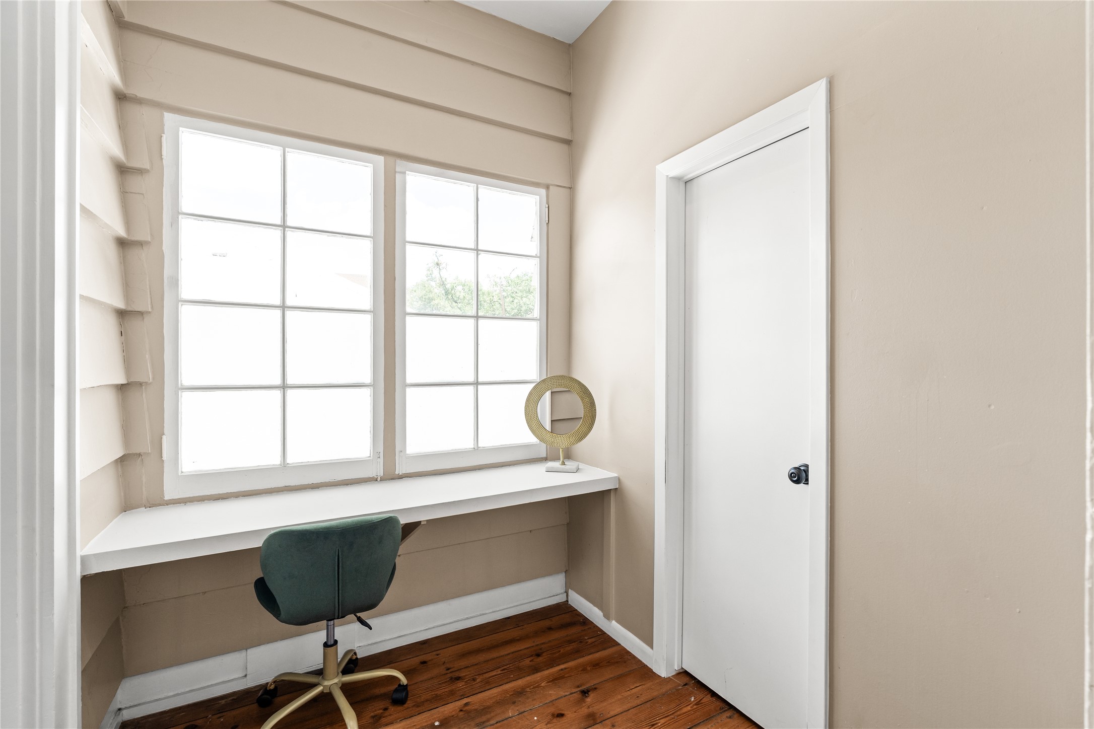 1202 Hawthorne Street Property Photo 16