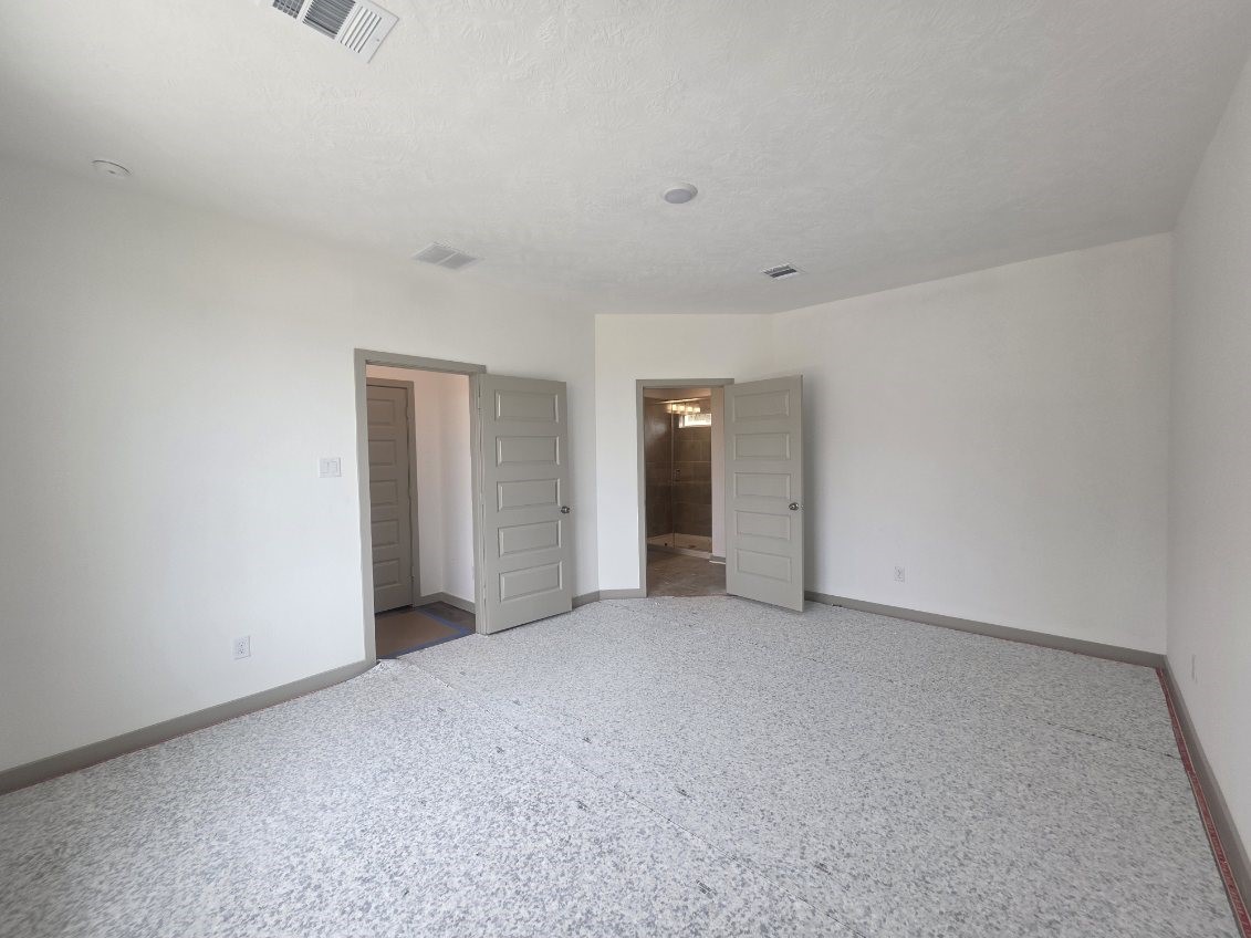 1494 Lake Ridge Drive Property Photo 8