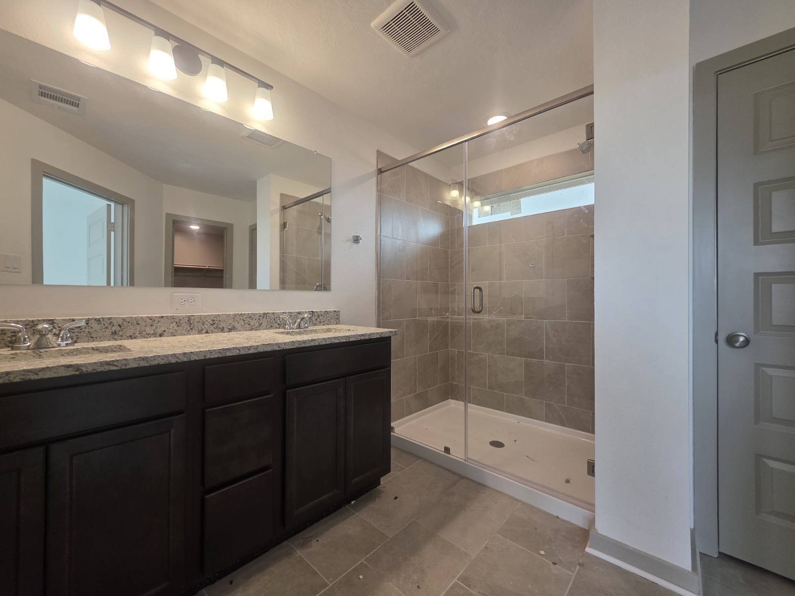 1494 Lake Ridge Drive Property Photo 9