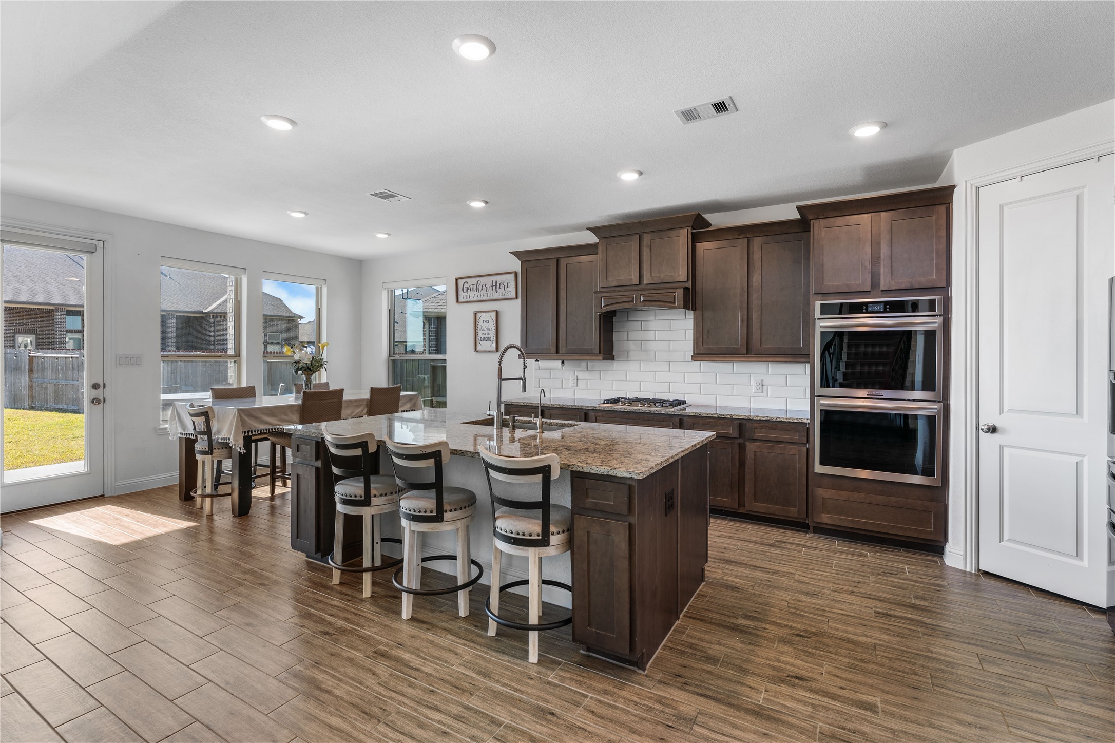 6507 Poplar Meadow Lane Property Photo 1