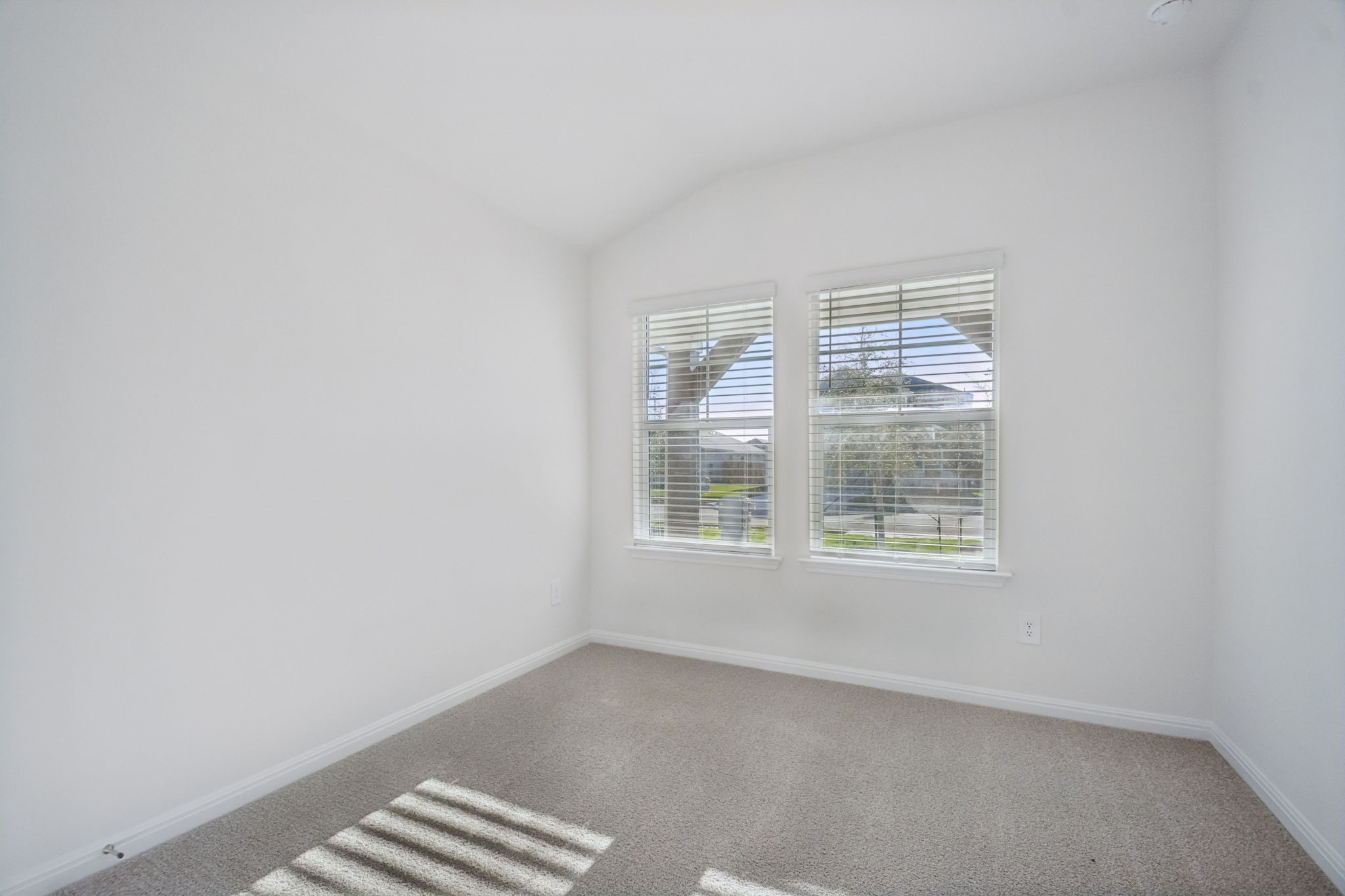17218 Teddy Trace Drive Property Photo 3