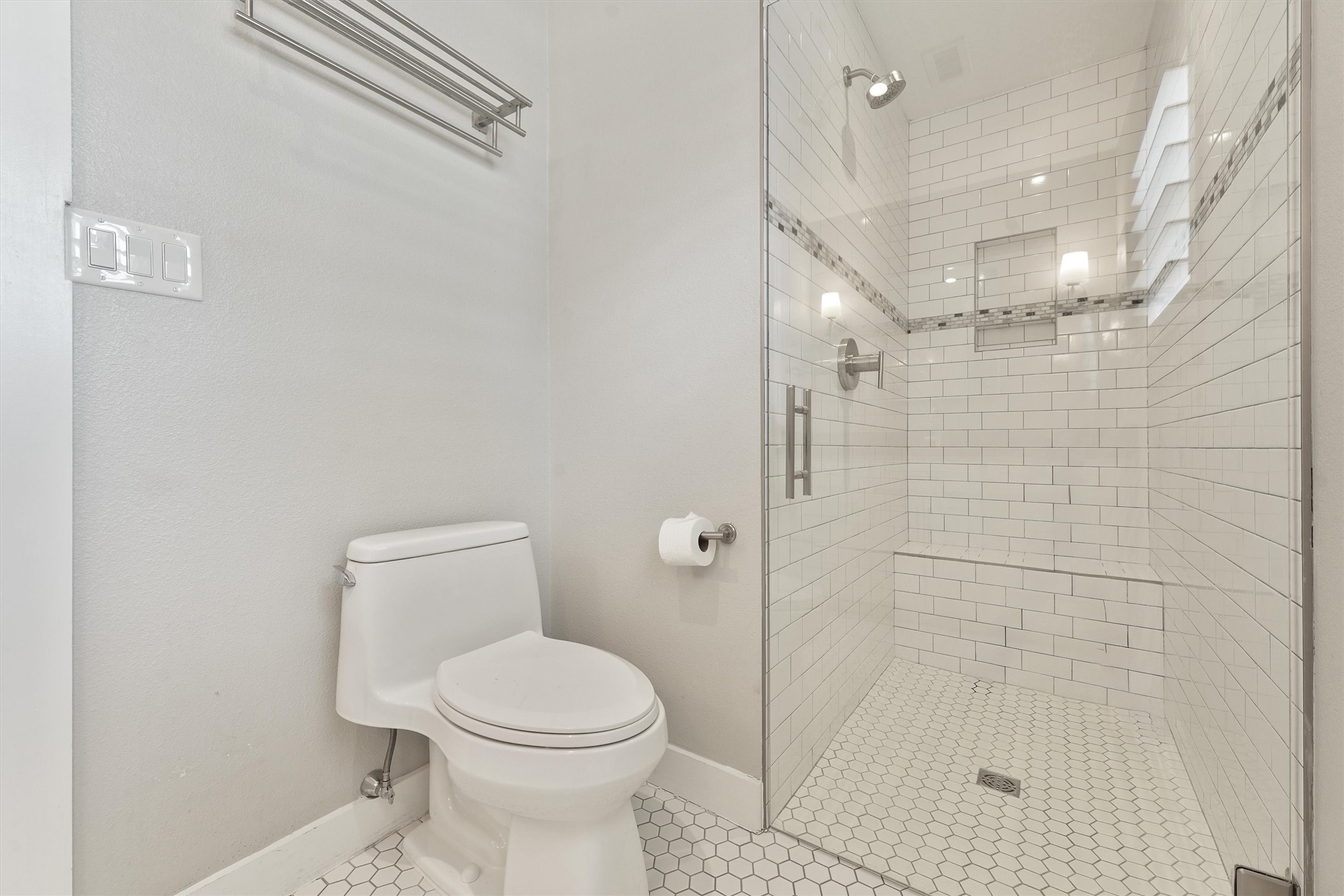5618 Dawnridge Drive Property Photo 12