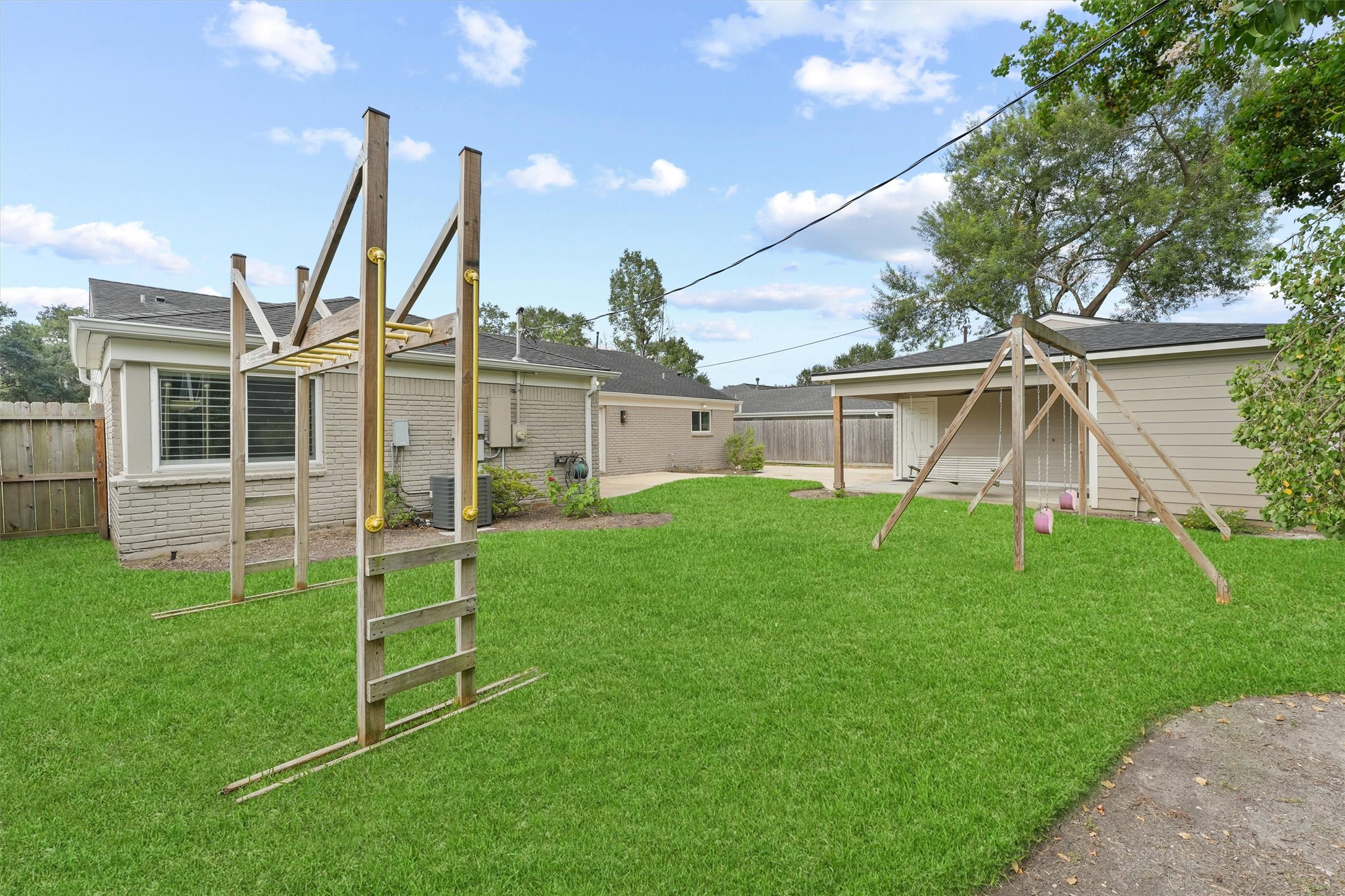5618 Dawnridge Drive Property Photo 15