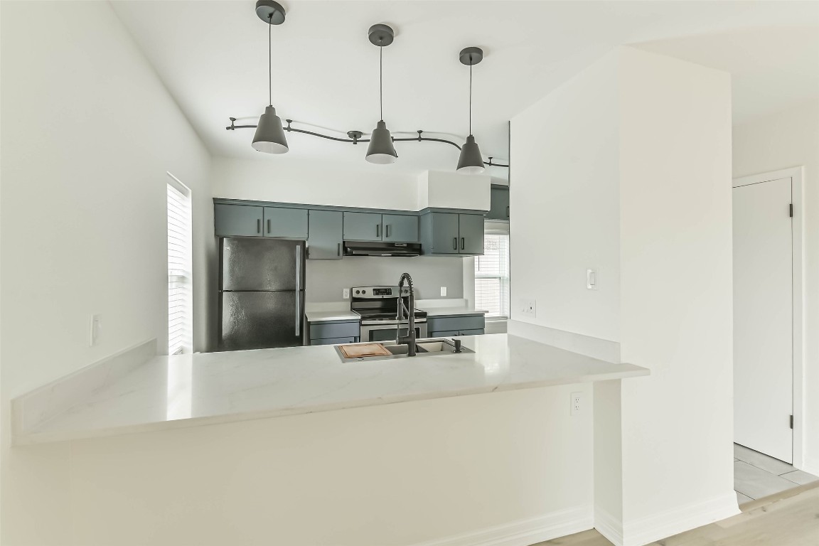 5922 Fairdale Lane C Property Photo 10