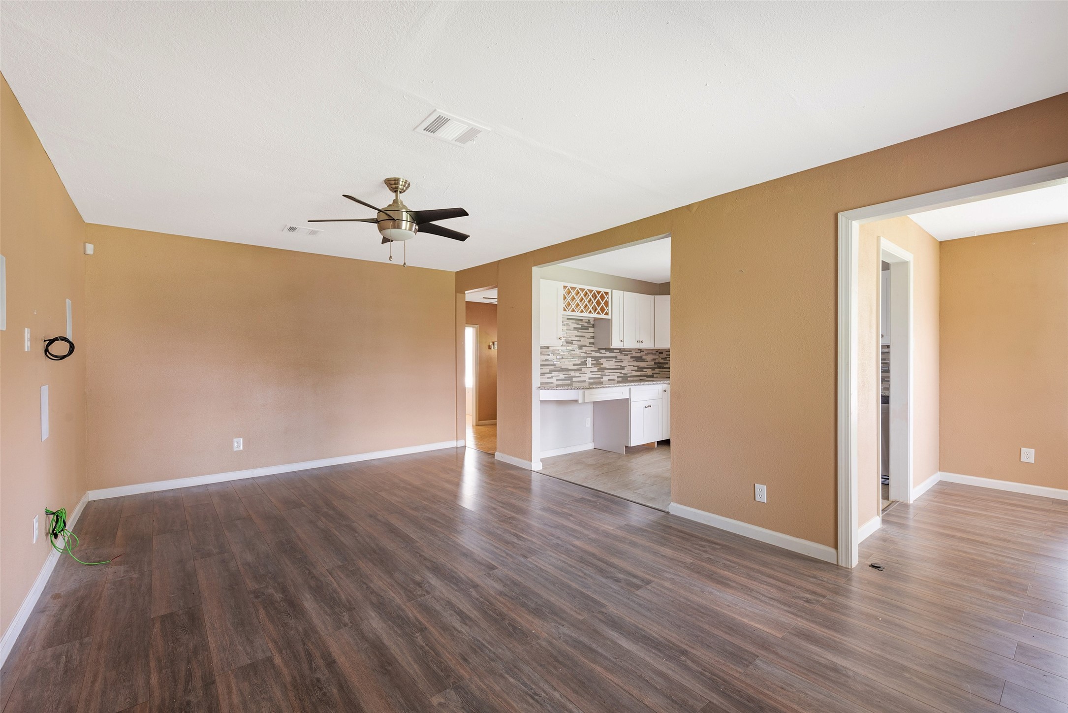 202 Norview Drive Property Photo 2