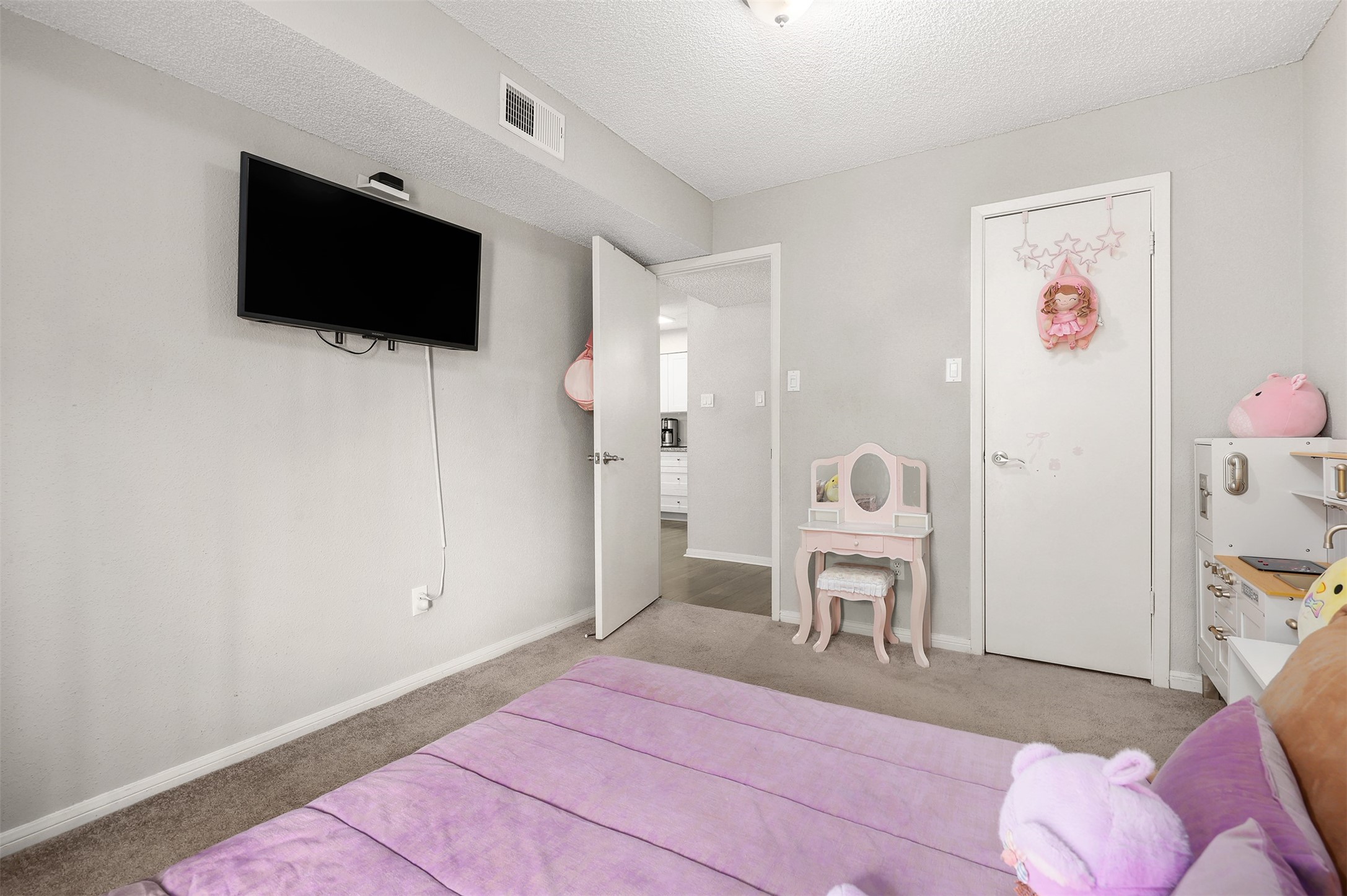 1516 Bay Area Boulevard D2 Property Photo 10