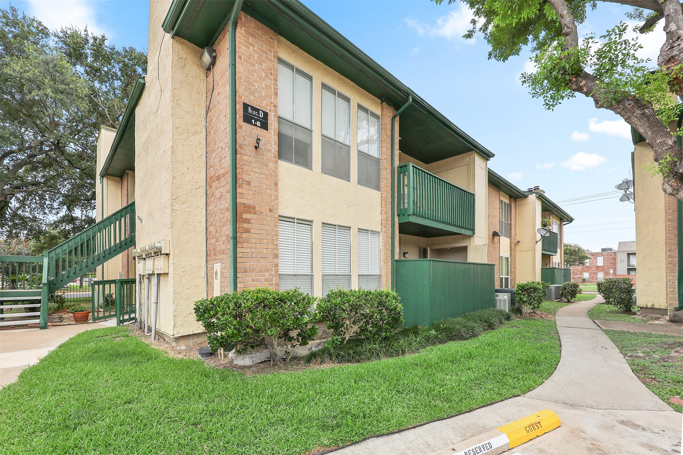 1516 Bay Area Boulevard D2 Property Photo 19