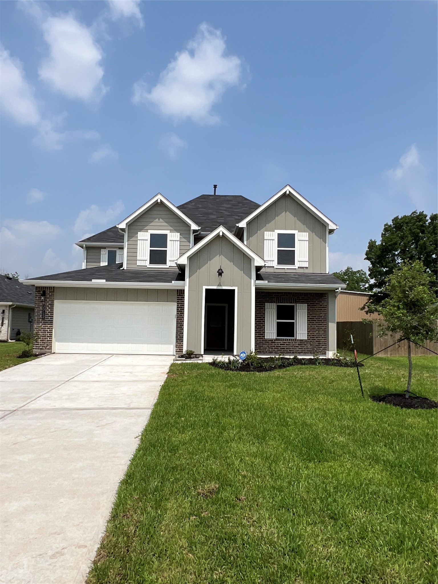 2712 Bryan Grove Lane Property Photo 1