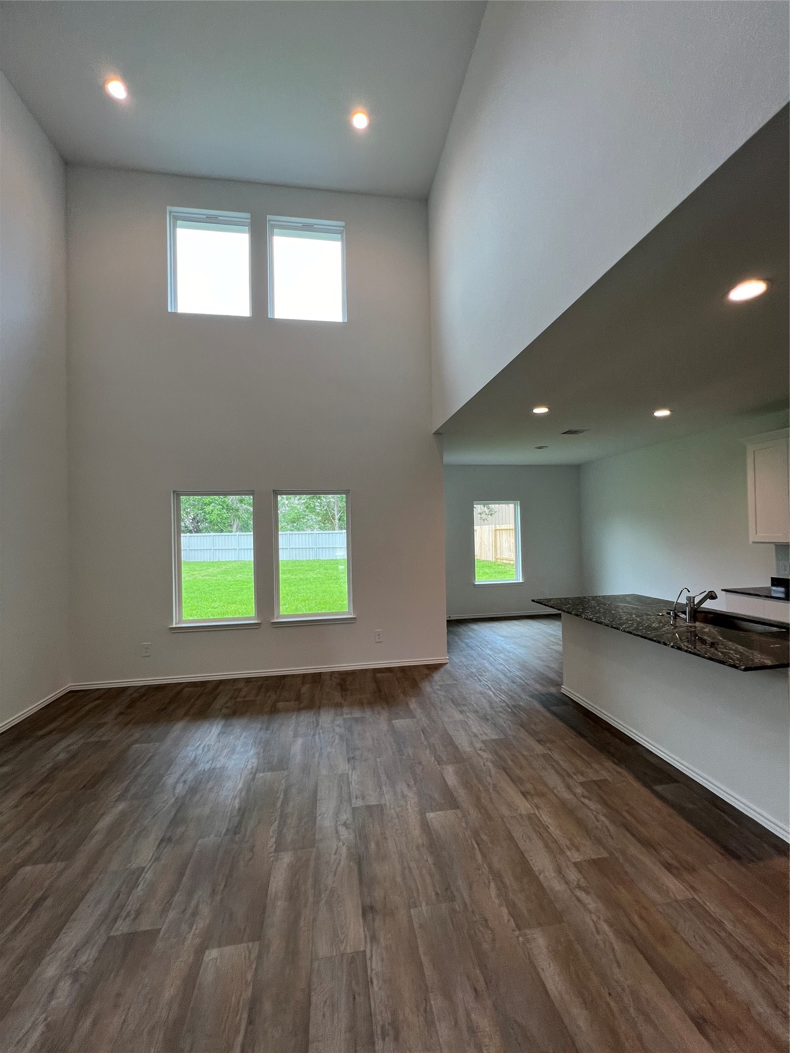 2712 Bryan Grove Lane Property Photo 10