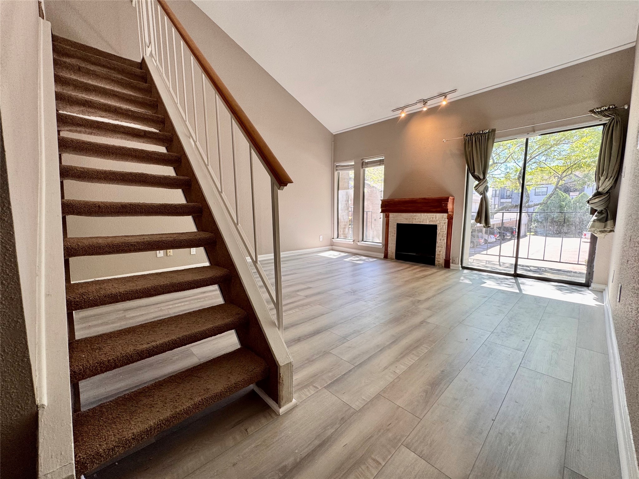 10811 Richmond Avenue 54 Property Photo 1