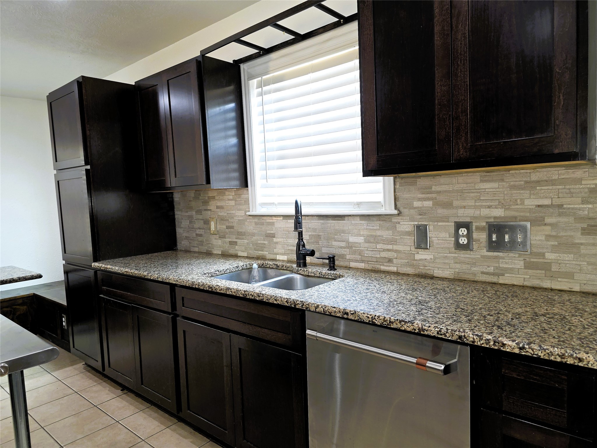 2507 Cypress Island Drive Property Photo 12