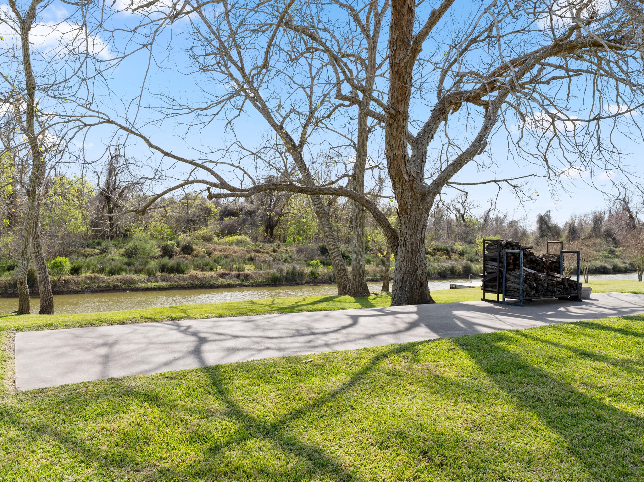 890 Exotic Isle Drive Property Photo 8