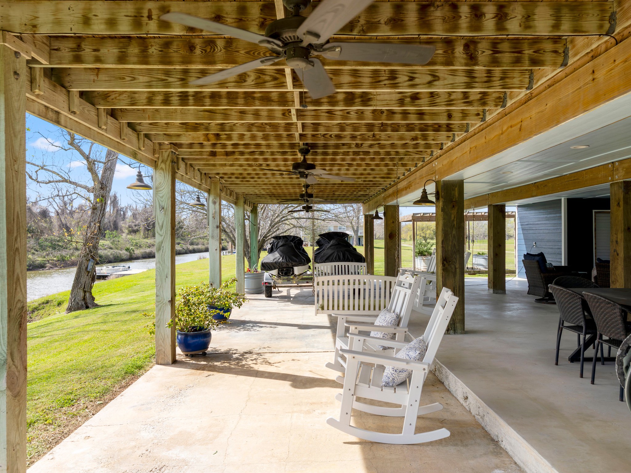 890 Exotic Isle Drive Property Photo 11