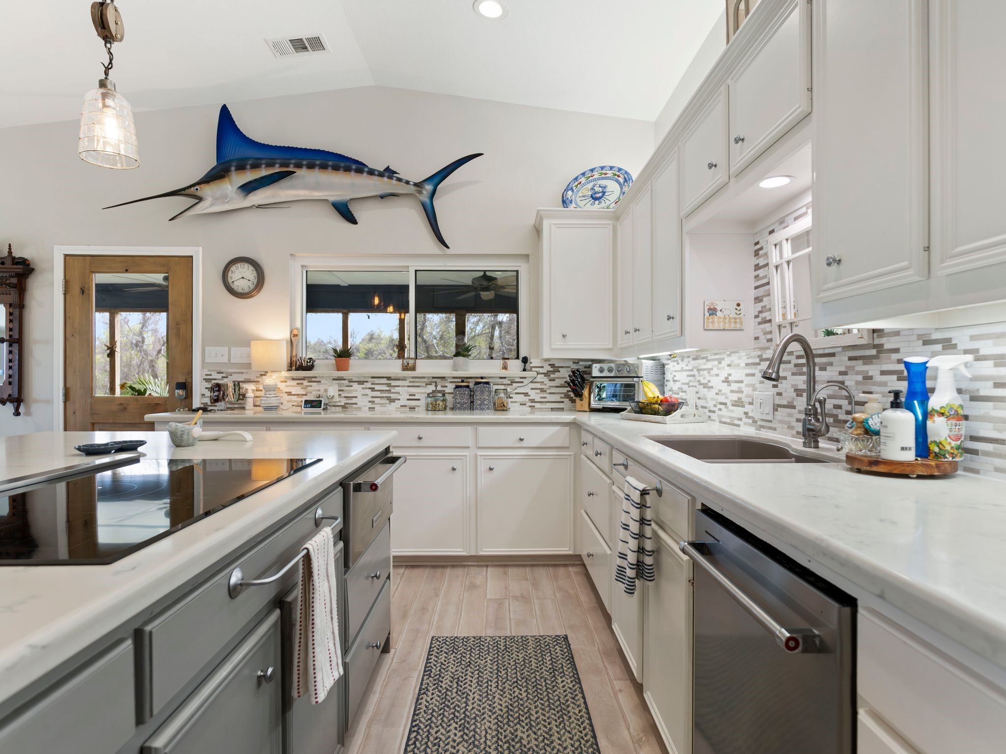 890 Exotic Isle Drive Property Photo 19