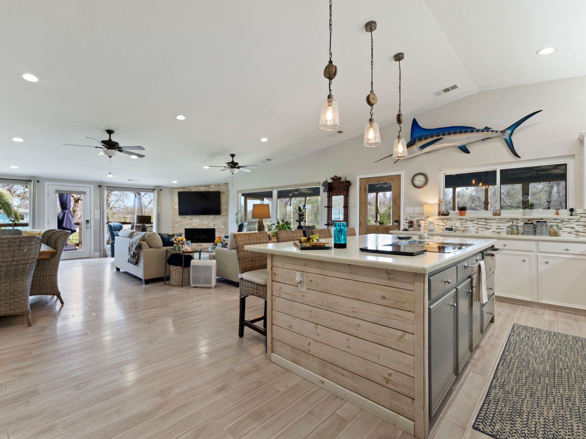 890 Exotic Isle Drive Property Photo 22