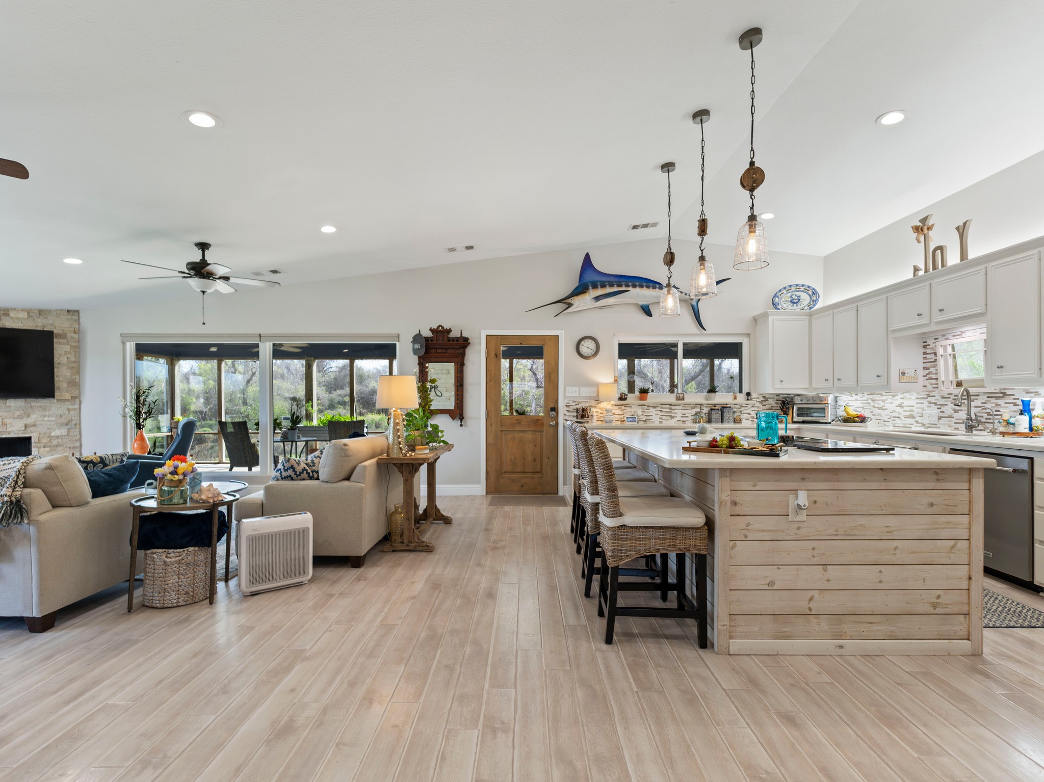 890 Exotic Isle Drive Property Photo 24