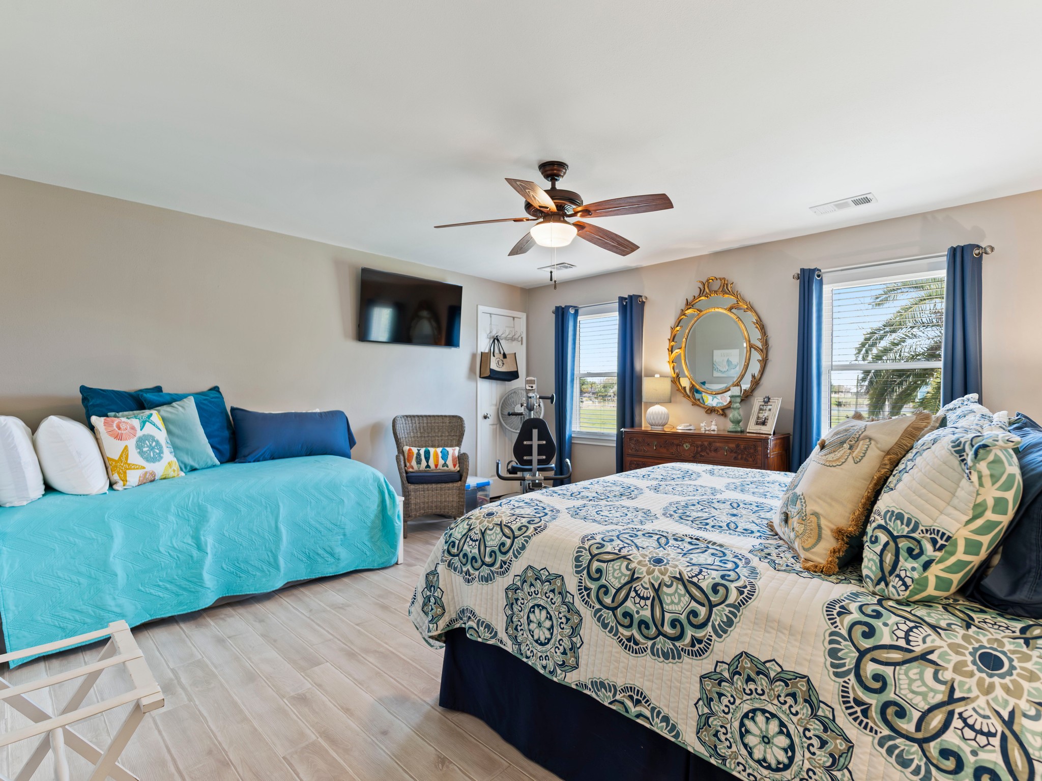 890 Exotic Isle Drive Property Photo 39