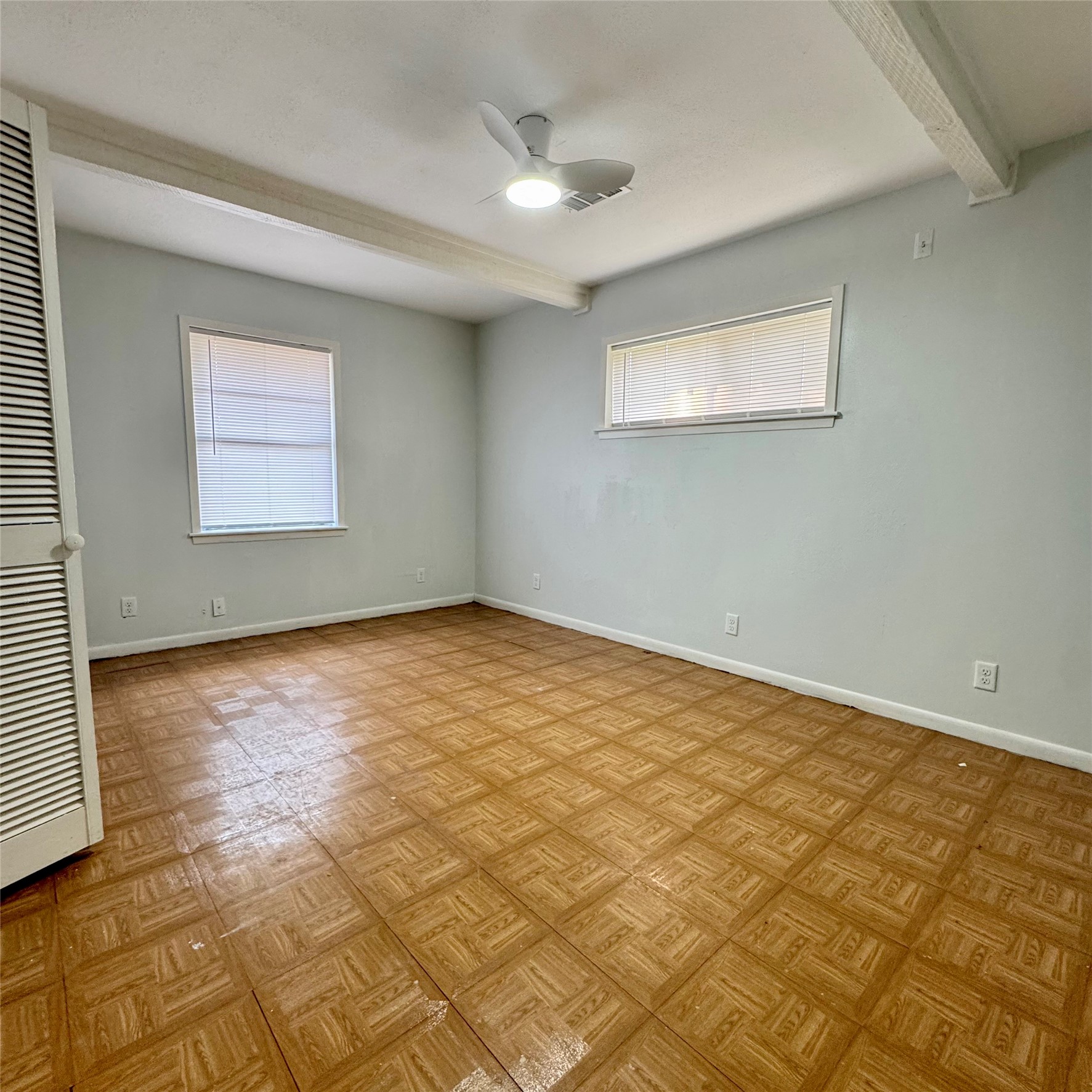 1701 Gillette Street Property Photo 14