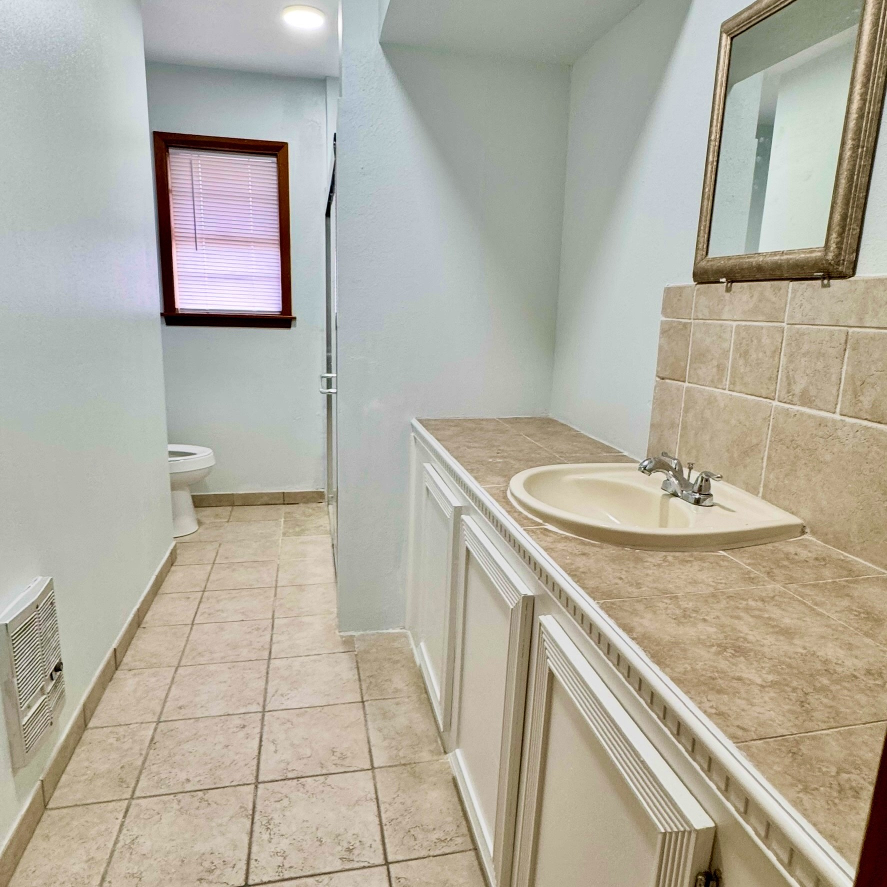 1701 Gillette Street Property Photo 16