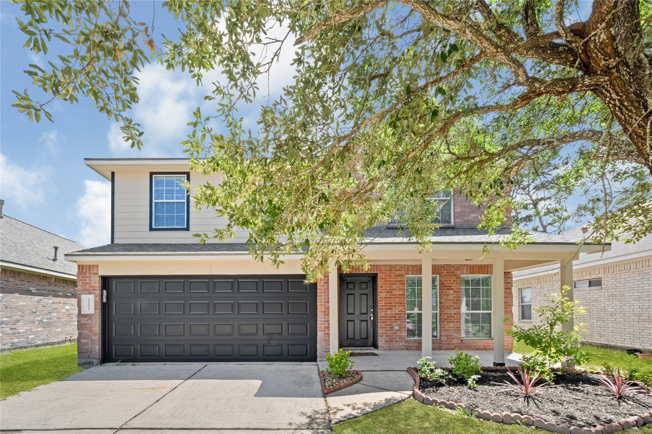22511 Sweetglen Court Property Photo 1