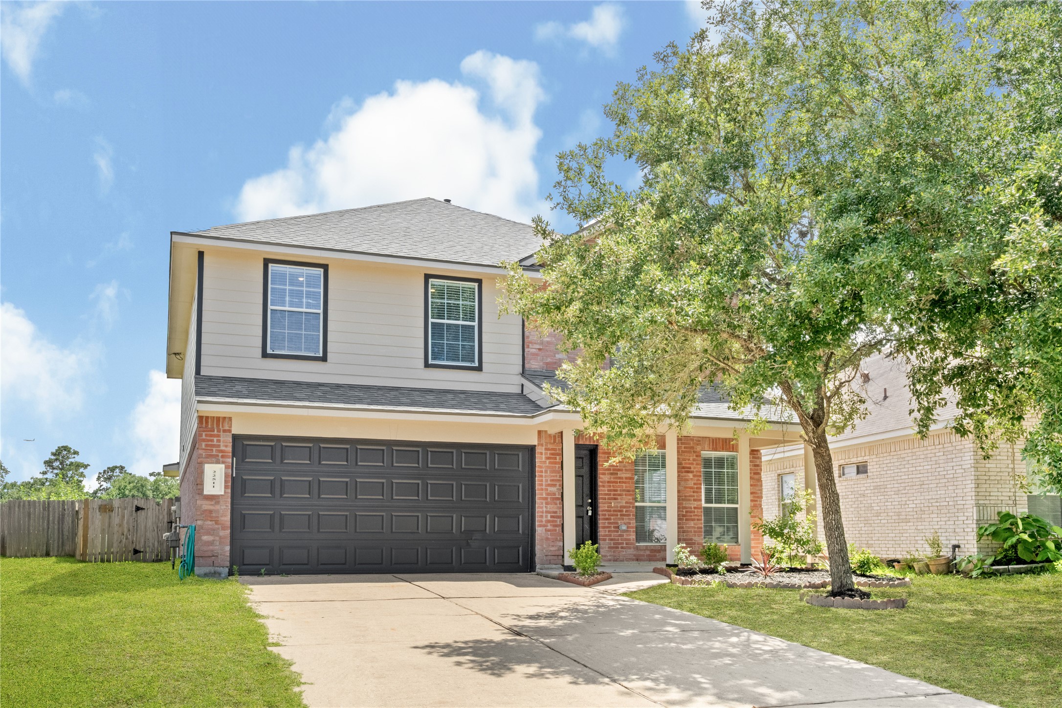 22511 Sweetglen Court Property Photo 2