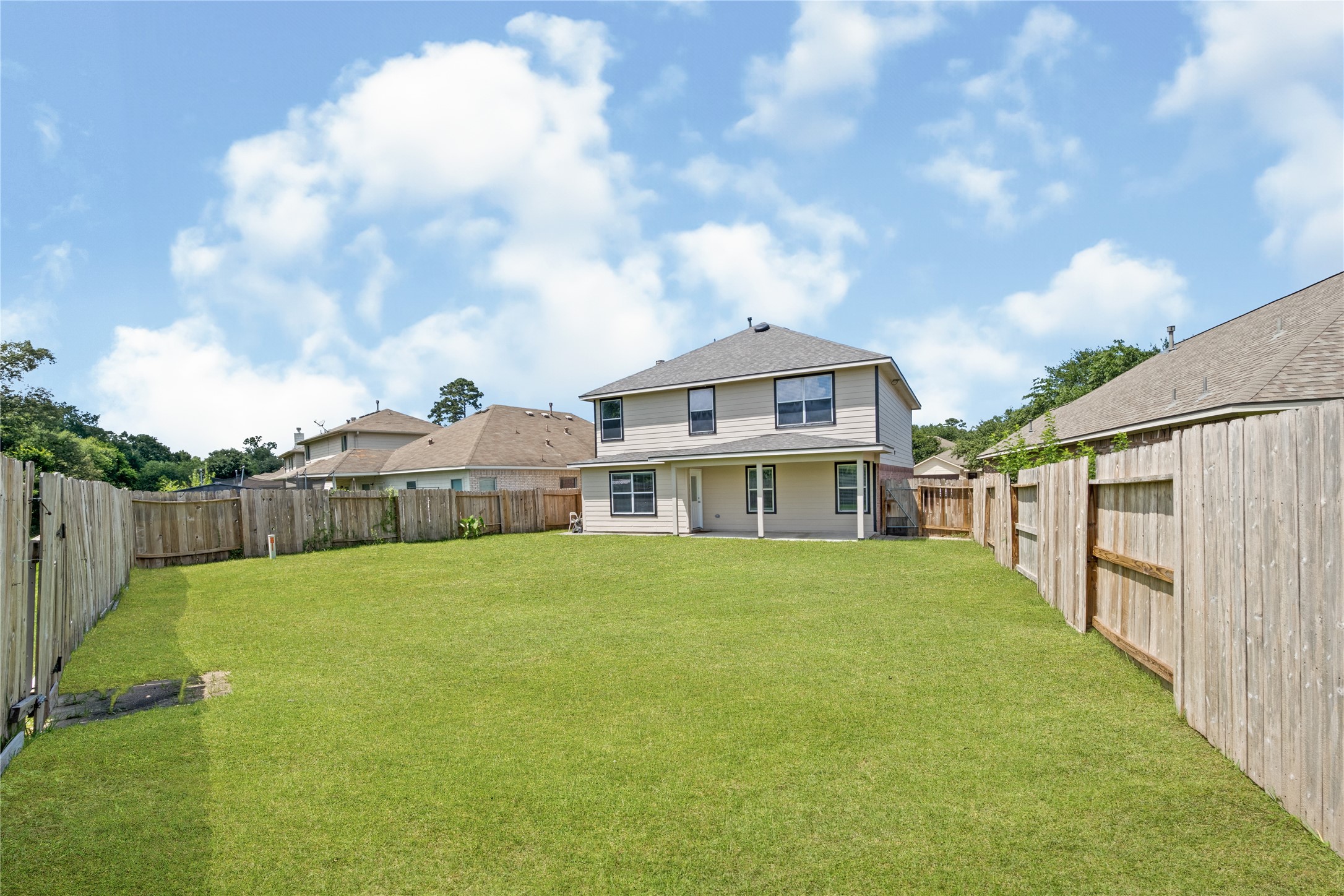 22511 Sweetglen Court Property Photo 24