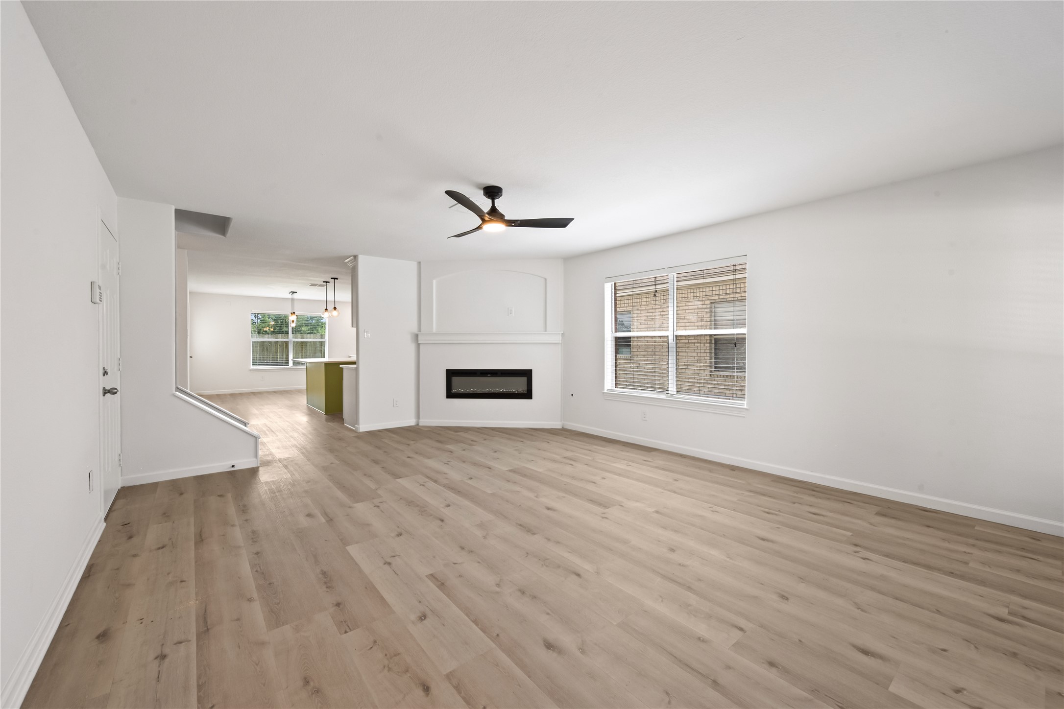 22511 Sweetglen Court Property Photo 25