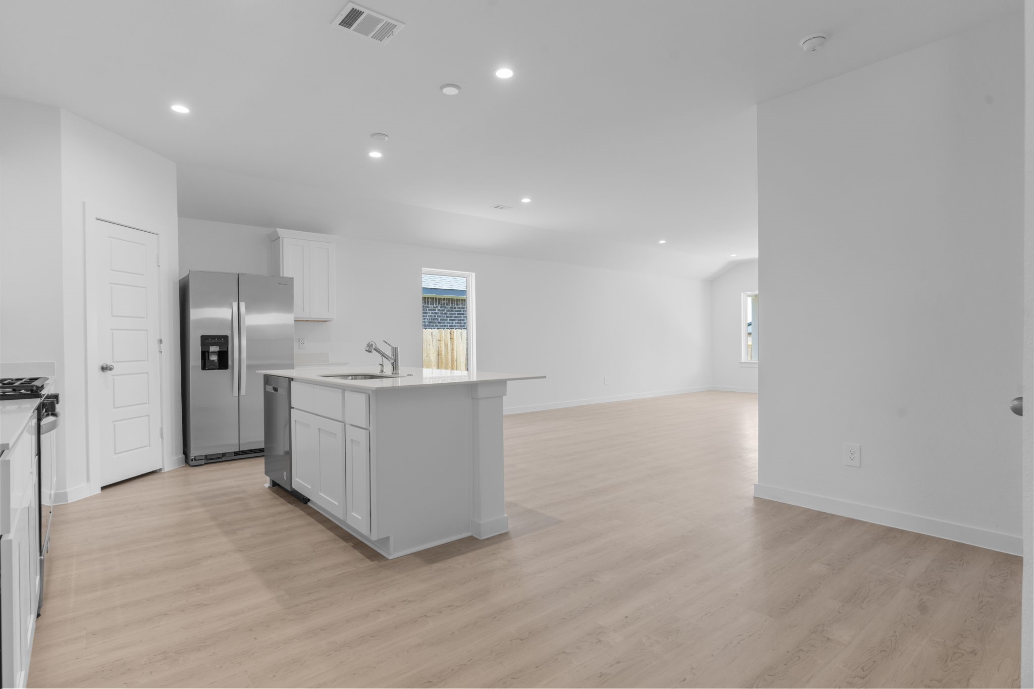 7807 Evening Emerald Property Photo 4