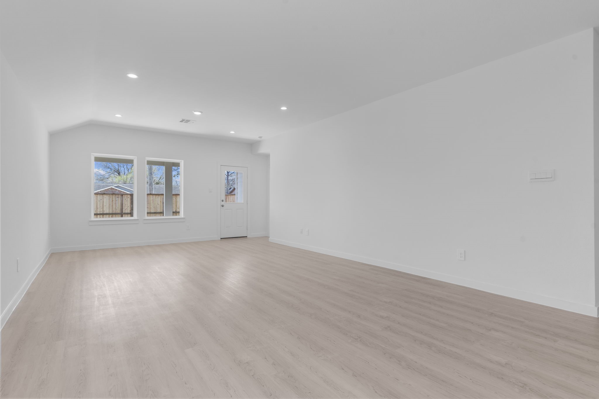 7807 Evening Emerald Property Photo 10