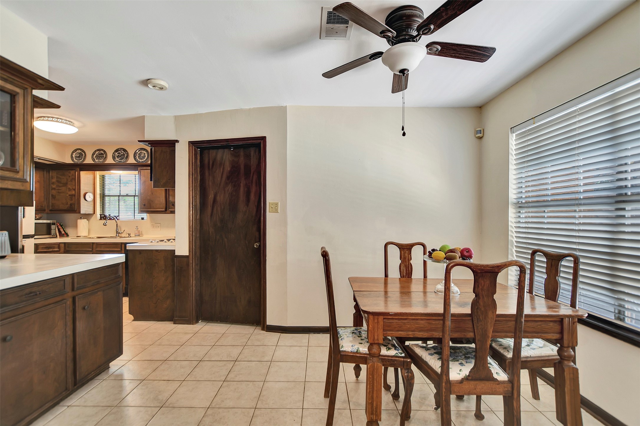 6714 Winkleman Road Property Photo 16