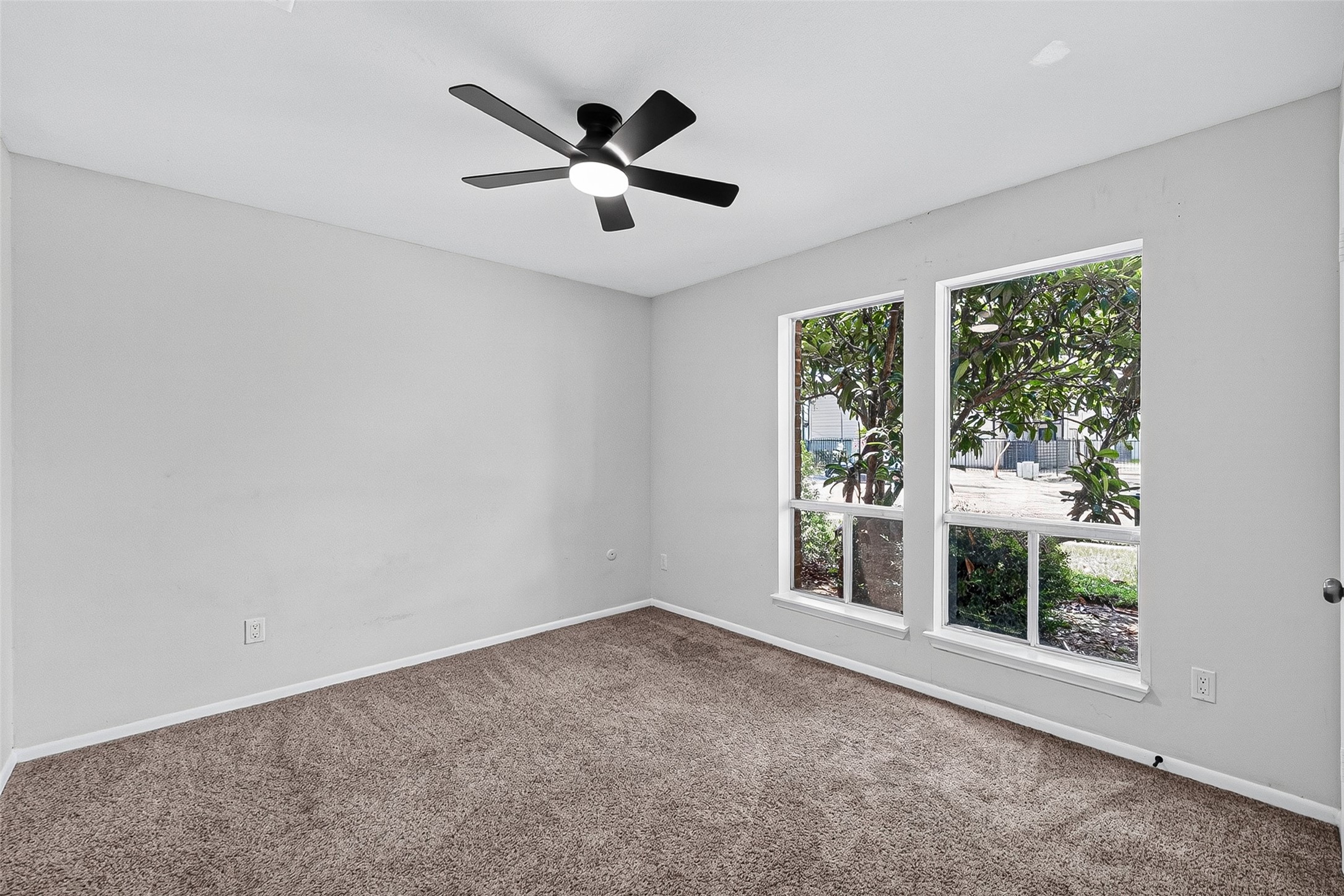 7932 Grow Lane Property Photo 17