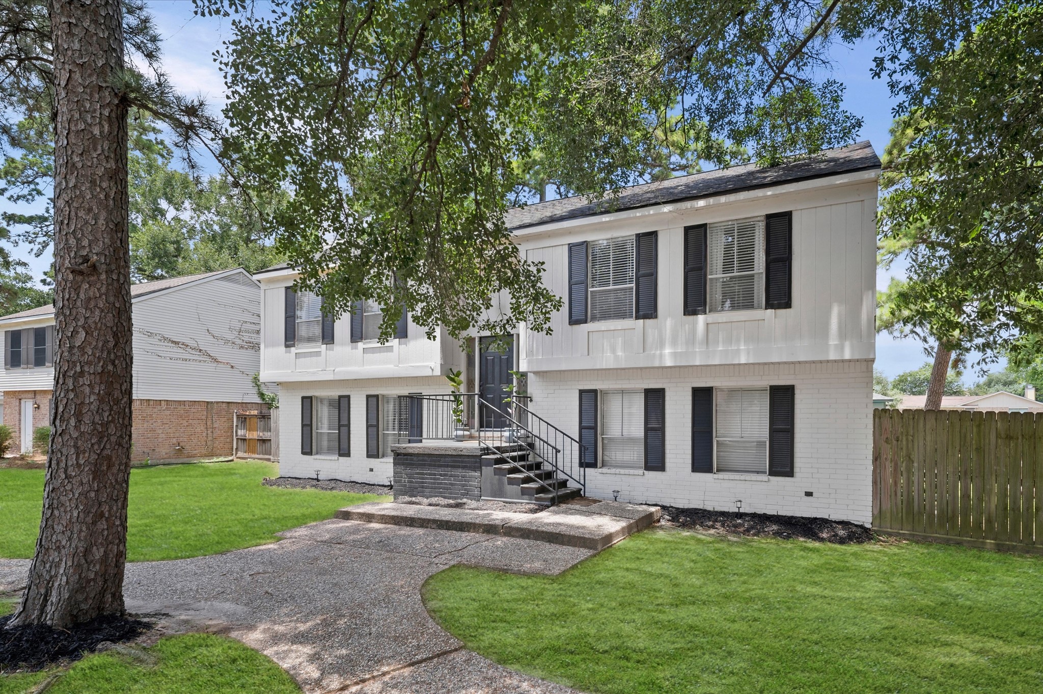 2715 Wood River Drive Property Photo 1