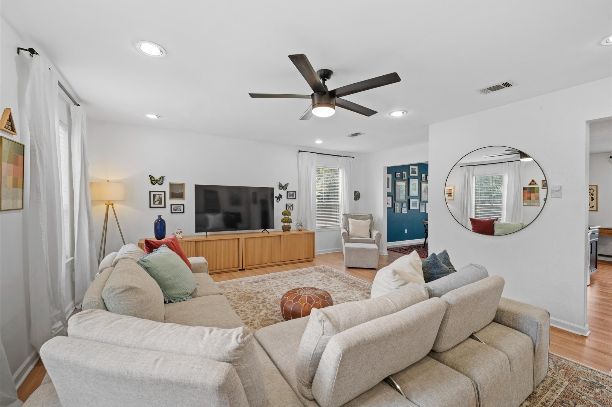 2715 Wood River Drive Property Photo 8