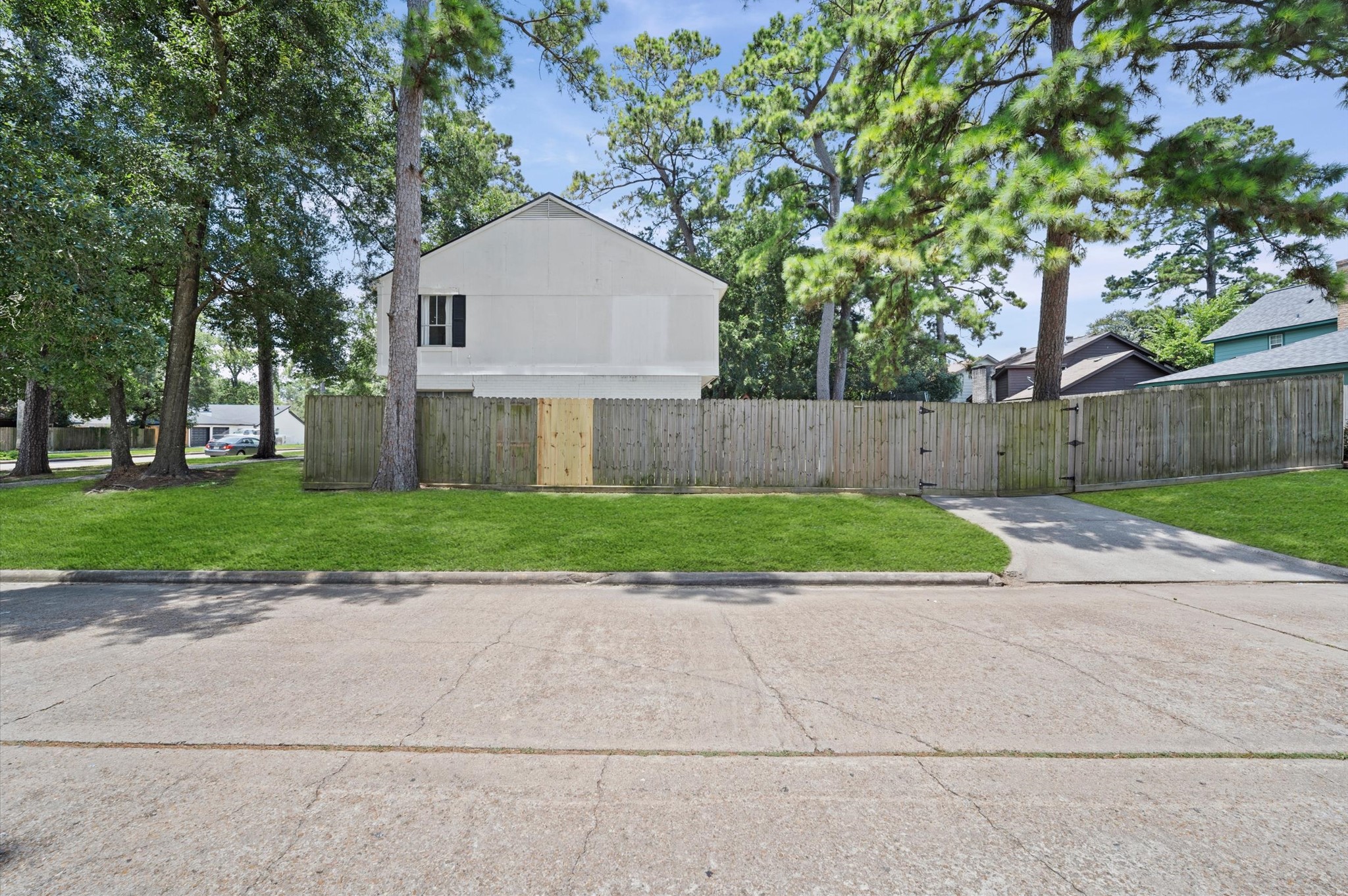 2715 Wood River Drive Property Photo 37