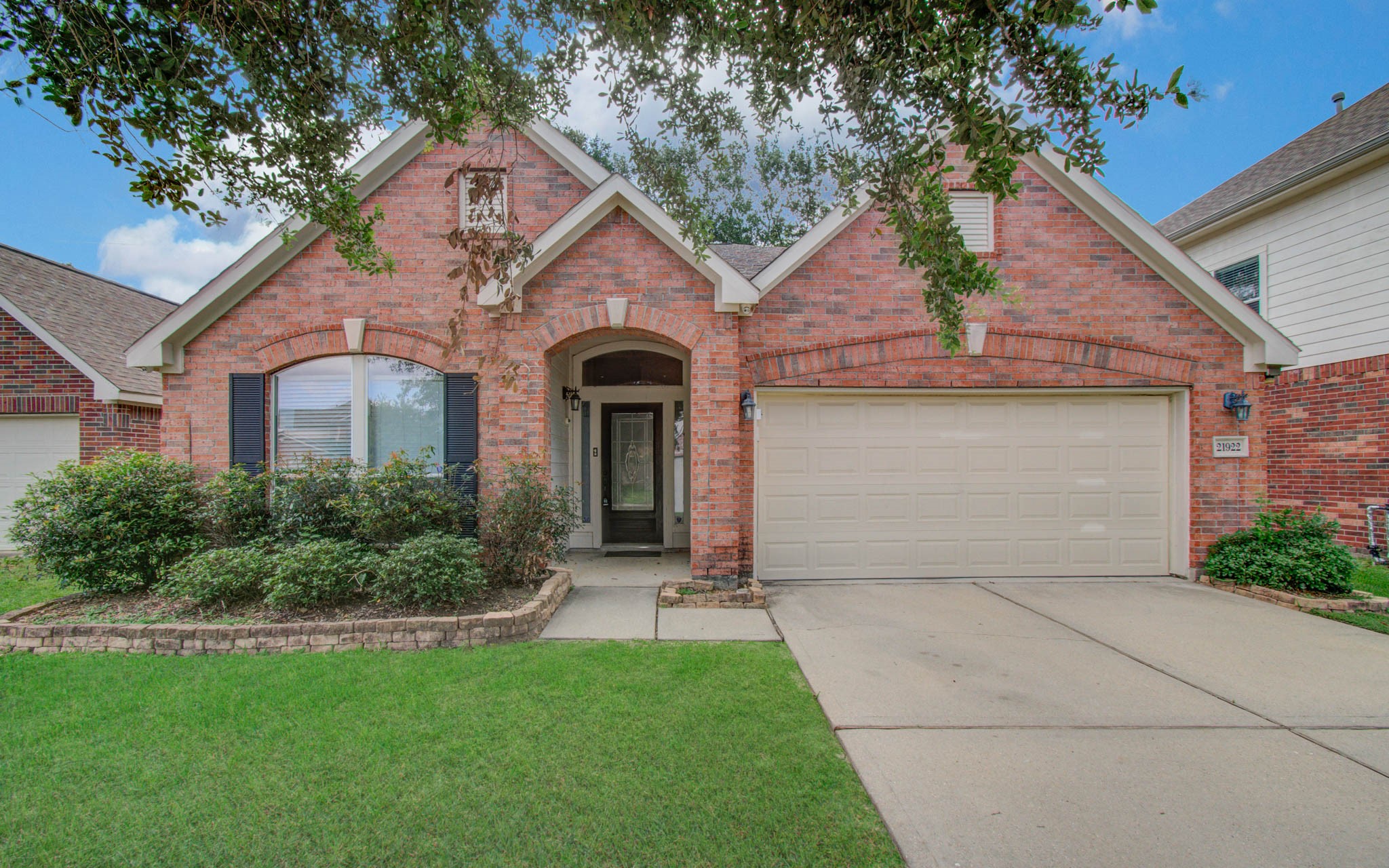 21922 Catoosa Drive Property Photo 1