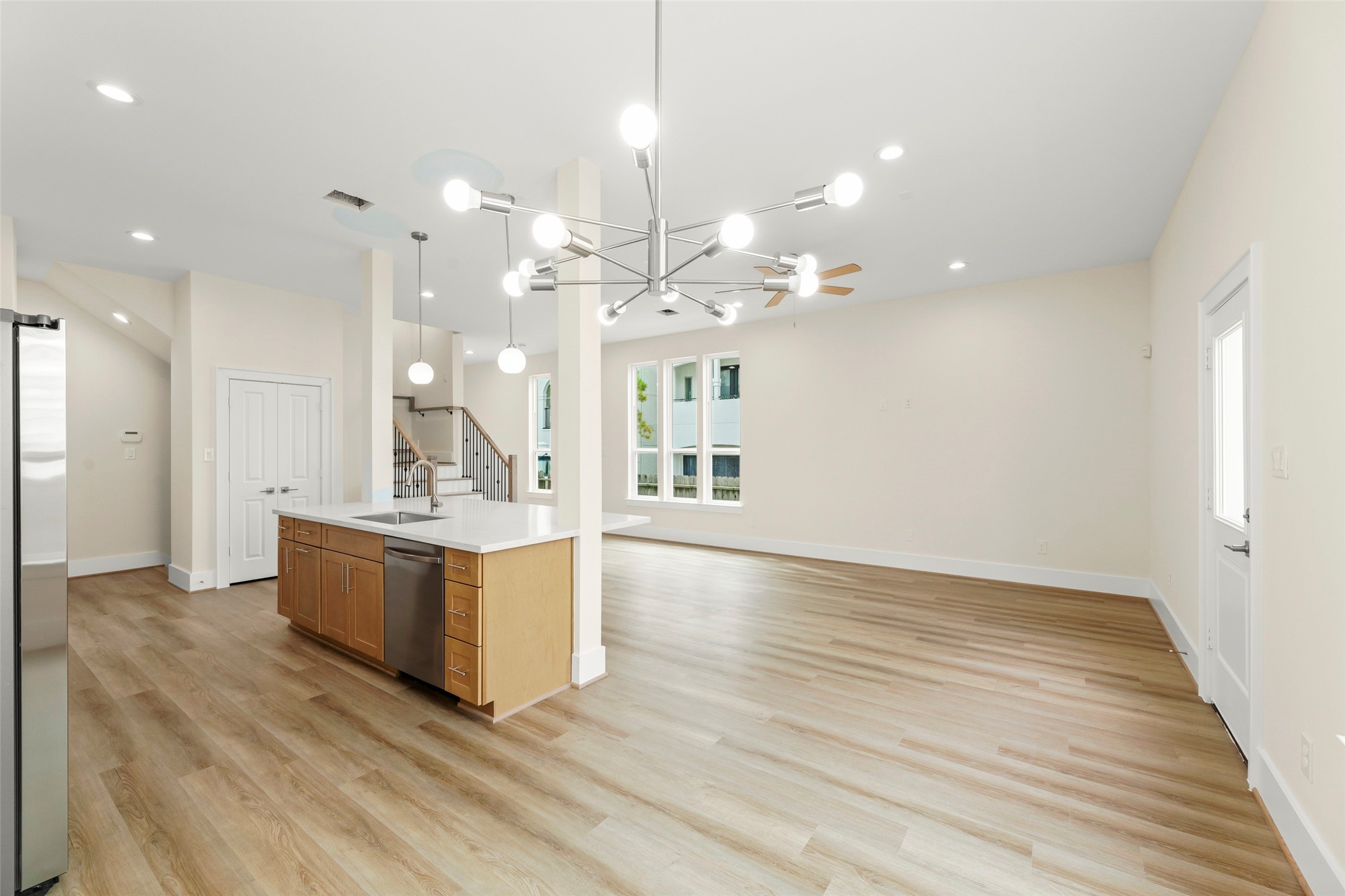 1805 Palmetto Landing Drive Property Photo 7