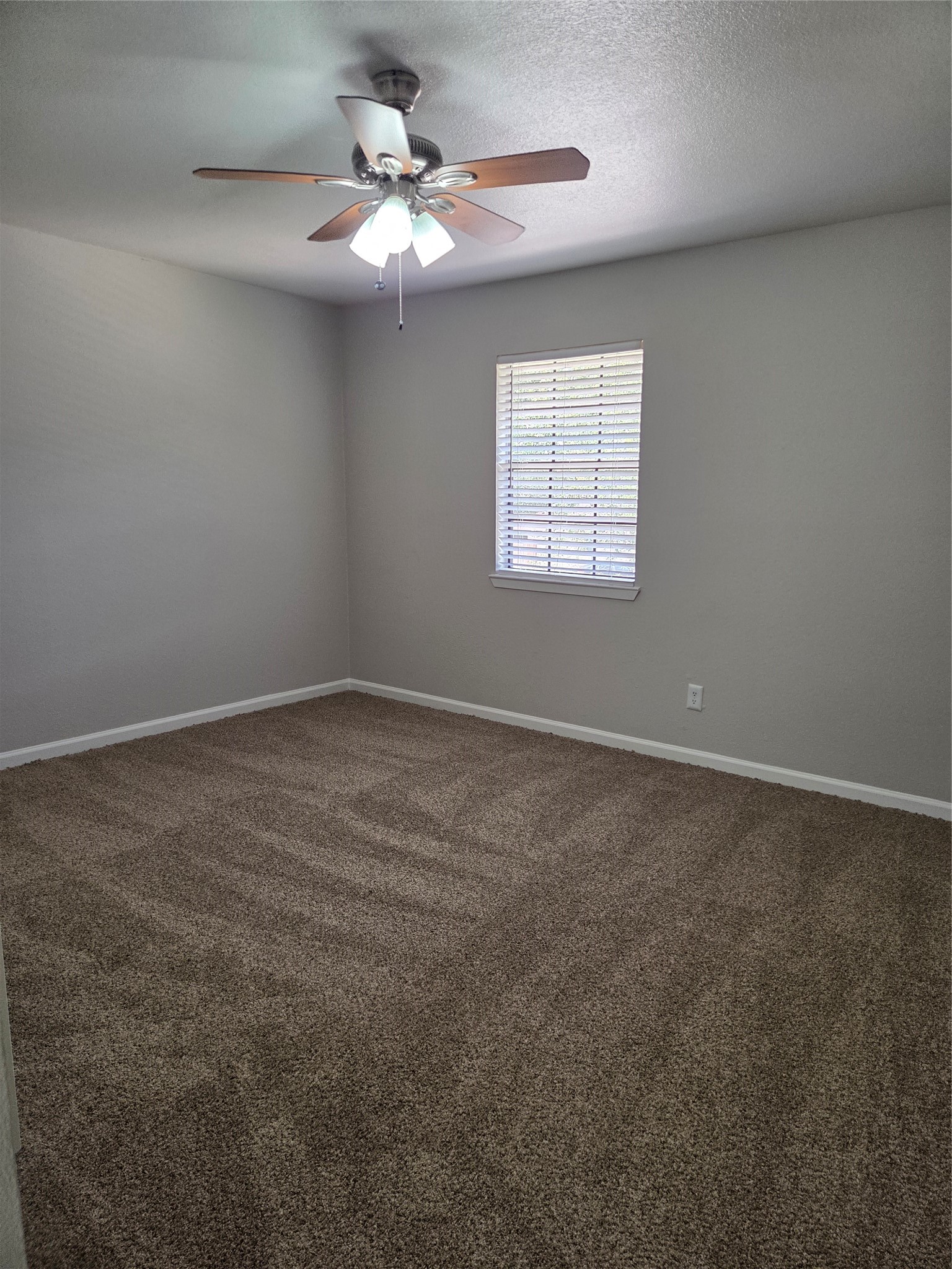 592 River Plantation Drive Property Photo 15
