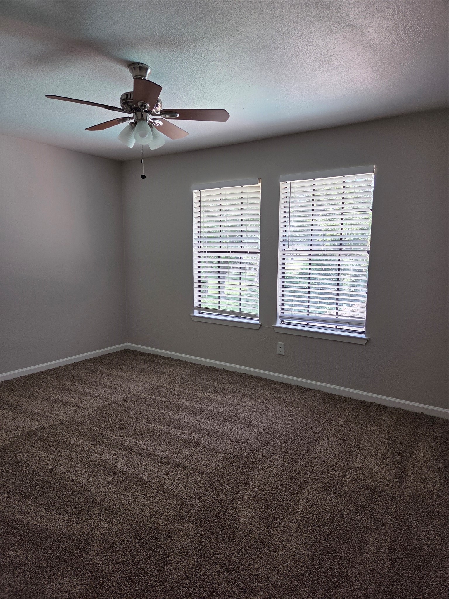 592 River Plantation Drive Property Photo 16