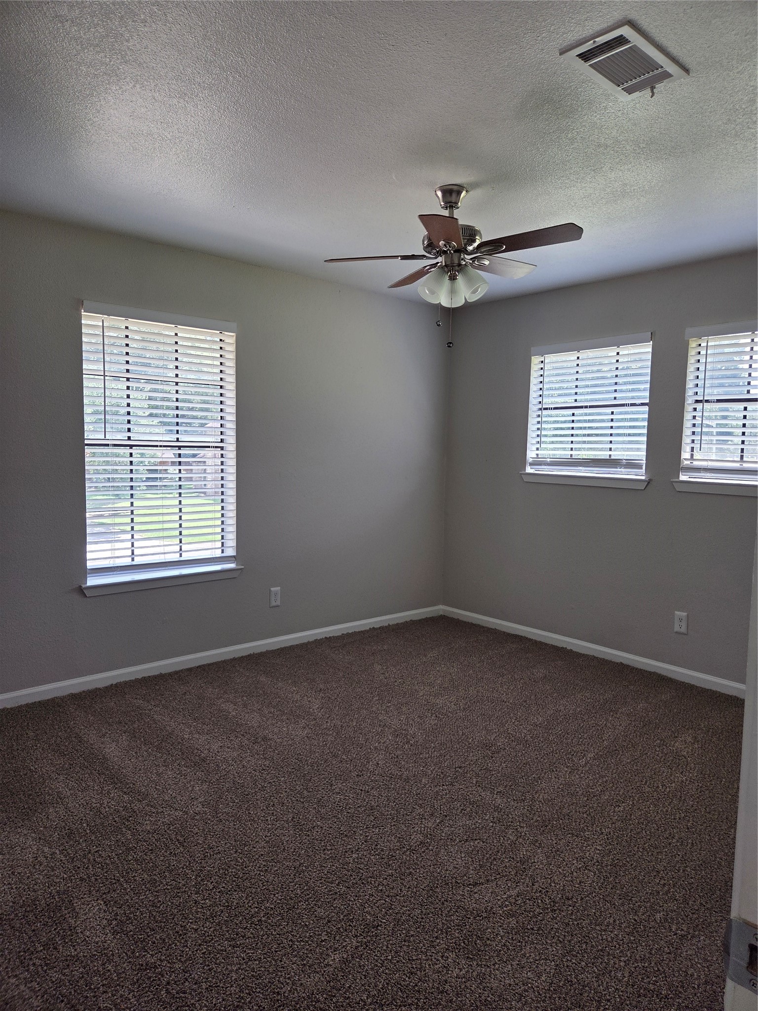 592 River Plantation Drive Property Photo 17