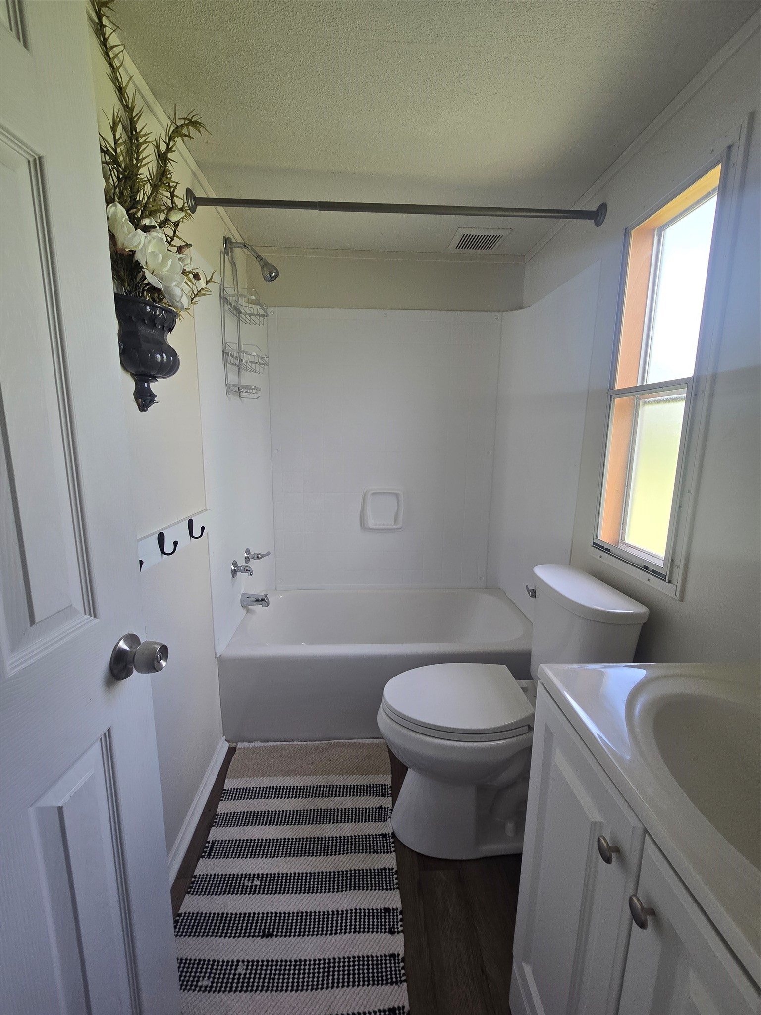 1247 Kersten Road Property Photo 9