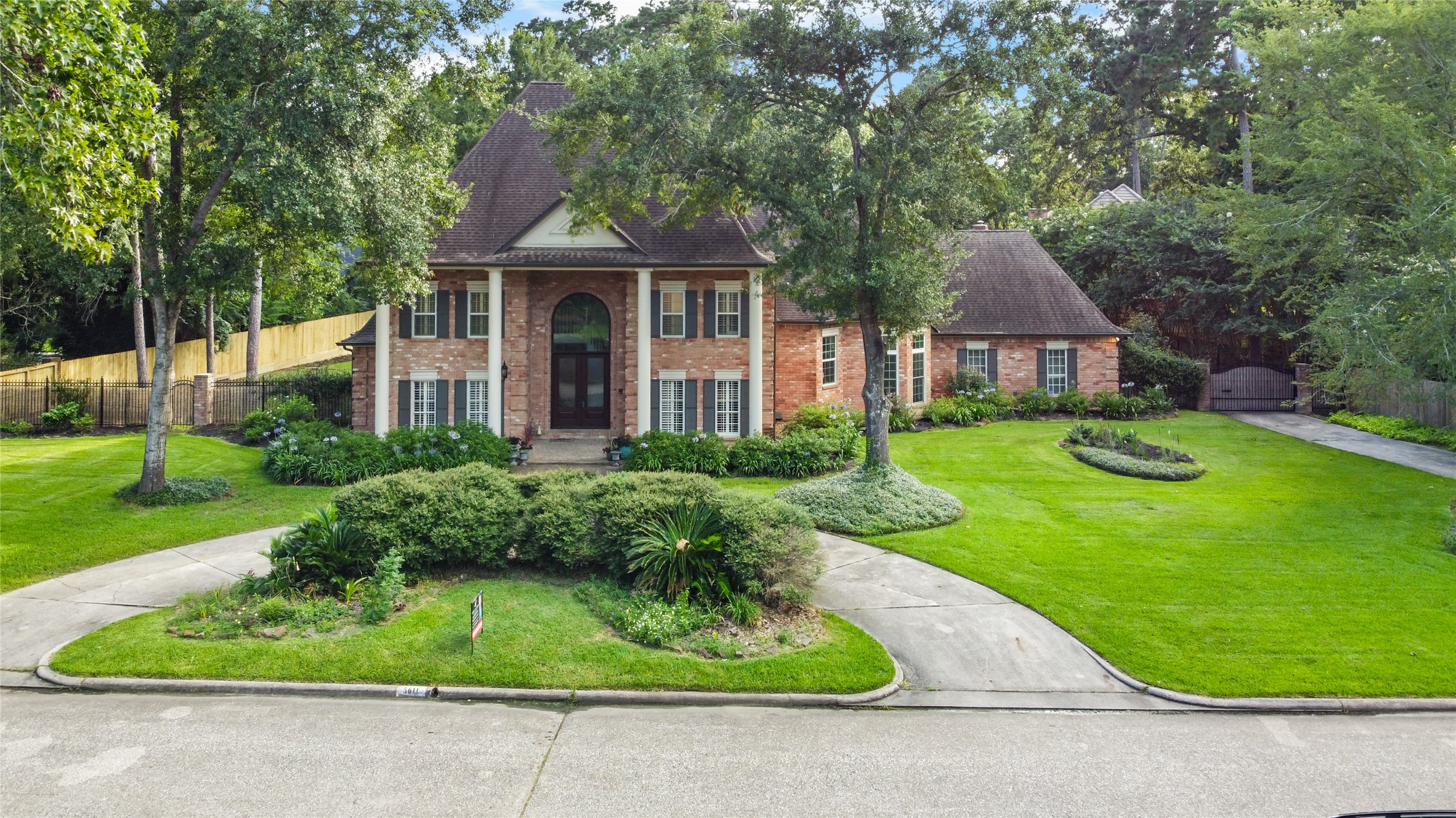 5611 Garden Point Drive Property Photo