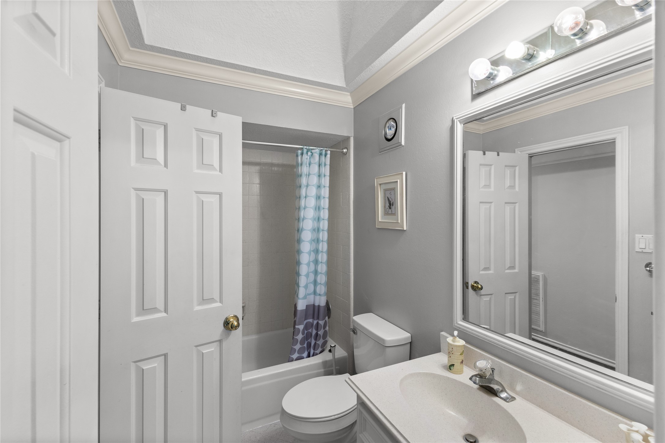 5611 Garden Point Drive Property Photo 40