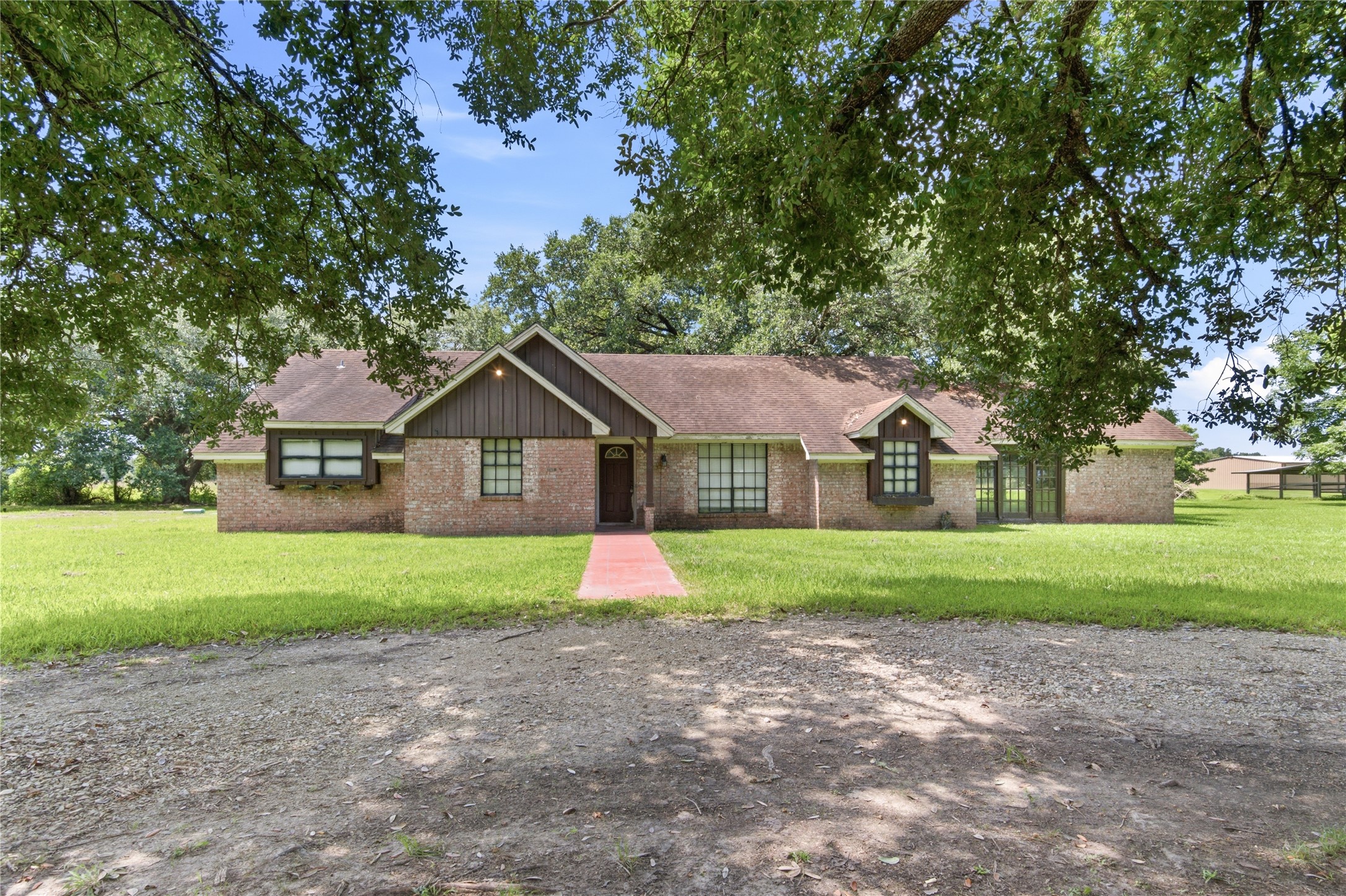 40 Taylor Lane Property Photo 1