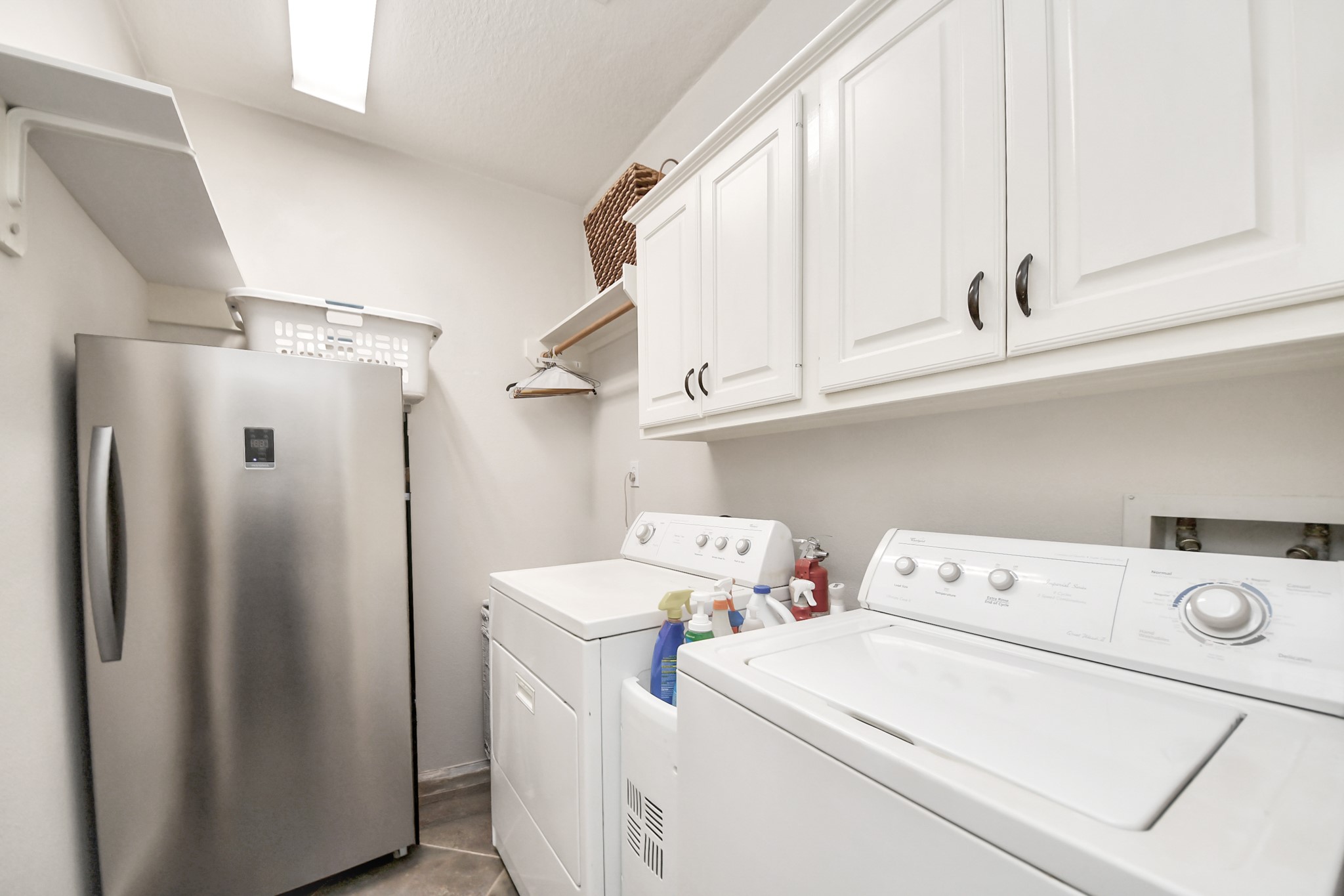 16 Twin Valley Drive Property Photo 26