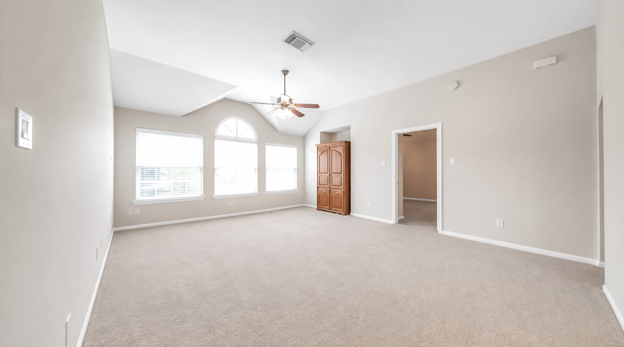 16 Twin Valley Drive Property Photo 33