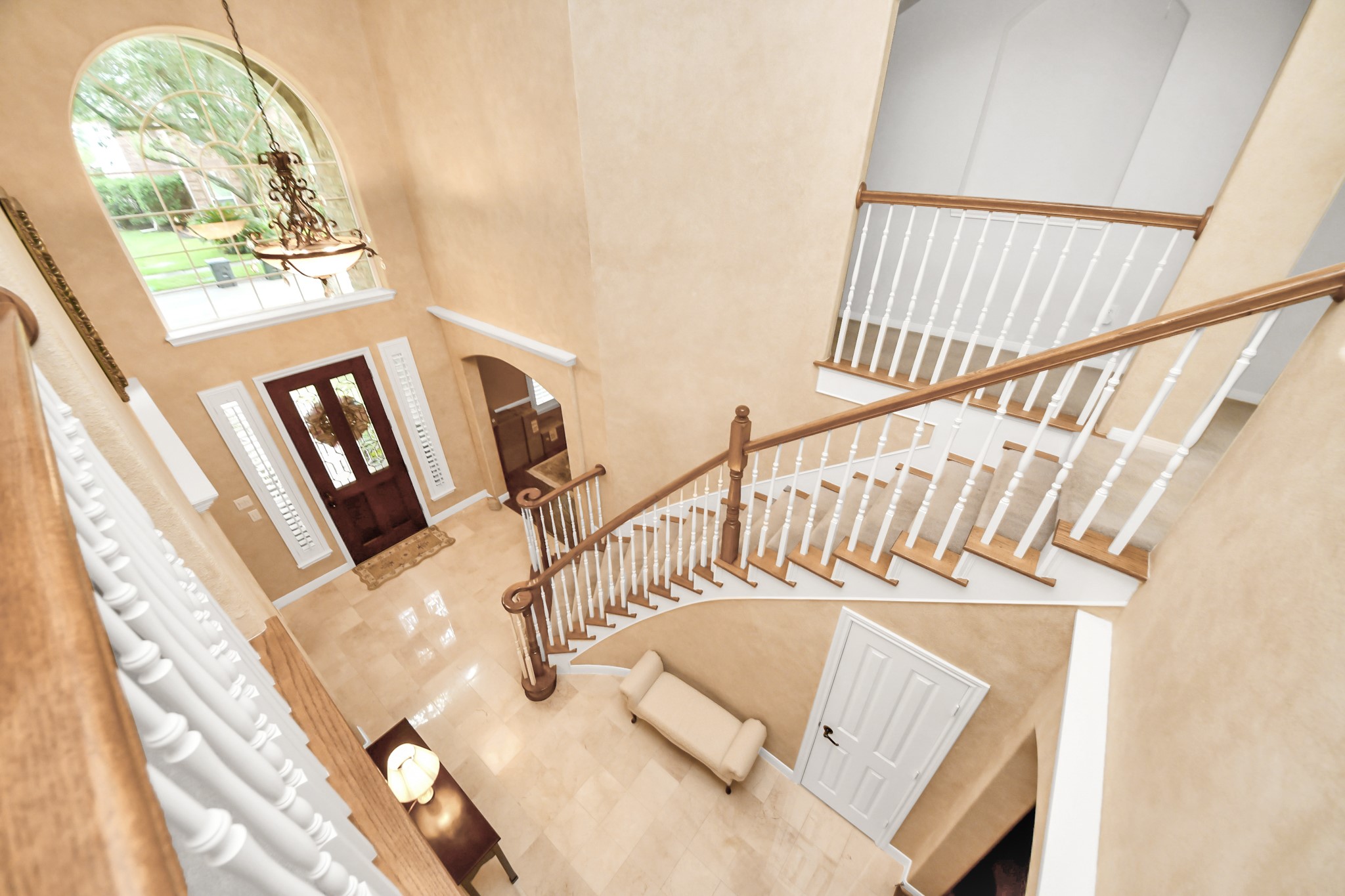 16 Twin Valley Drive Property Photo 35