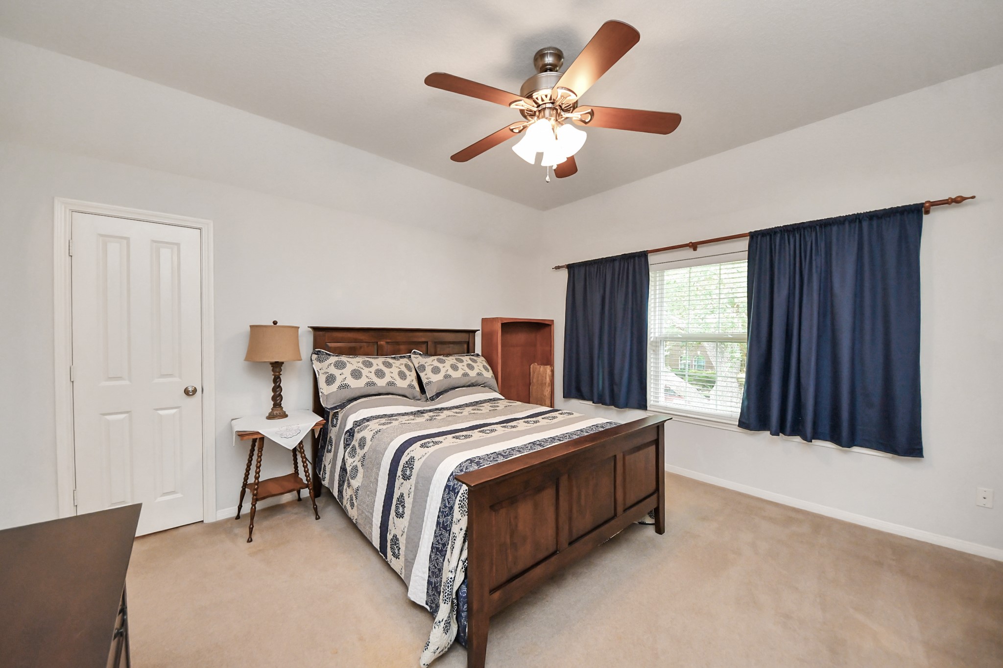 16 Twin Valley Drive Property Photo 41
