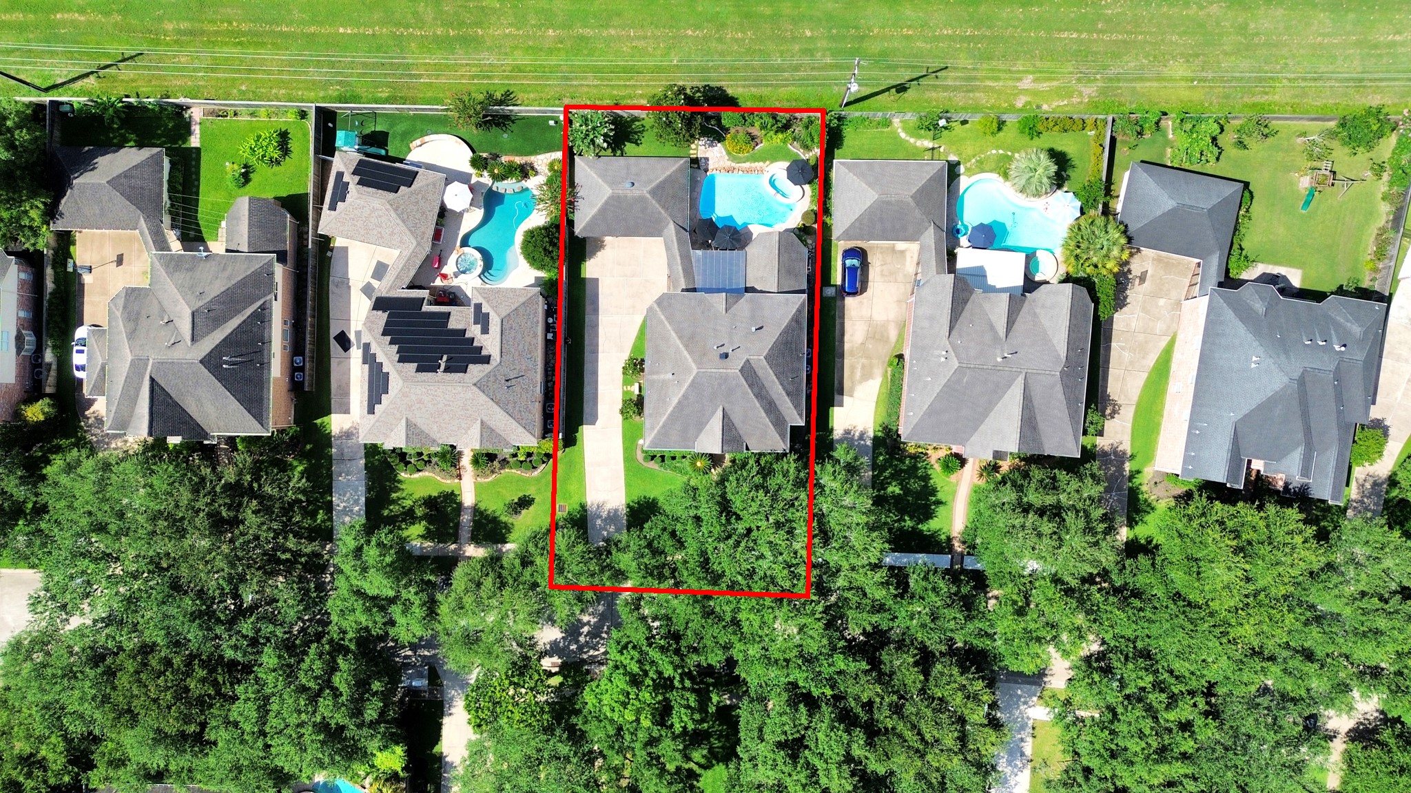16 Twin Valley Drive Property Photo 45