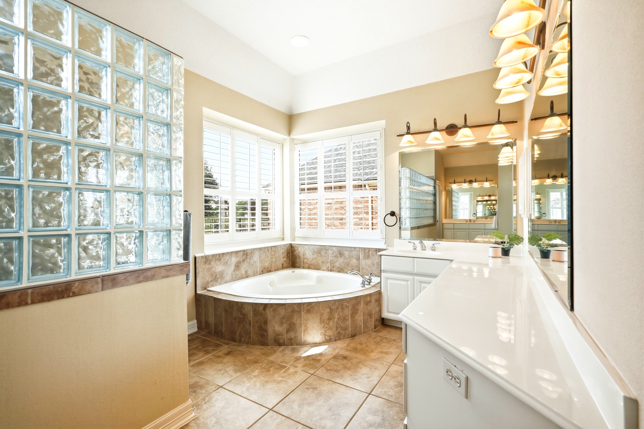 2519 Sandy Point Drive Property Photo 20